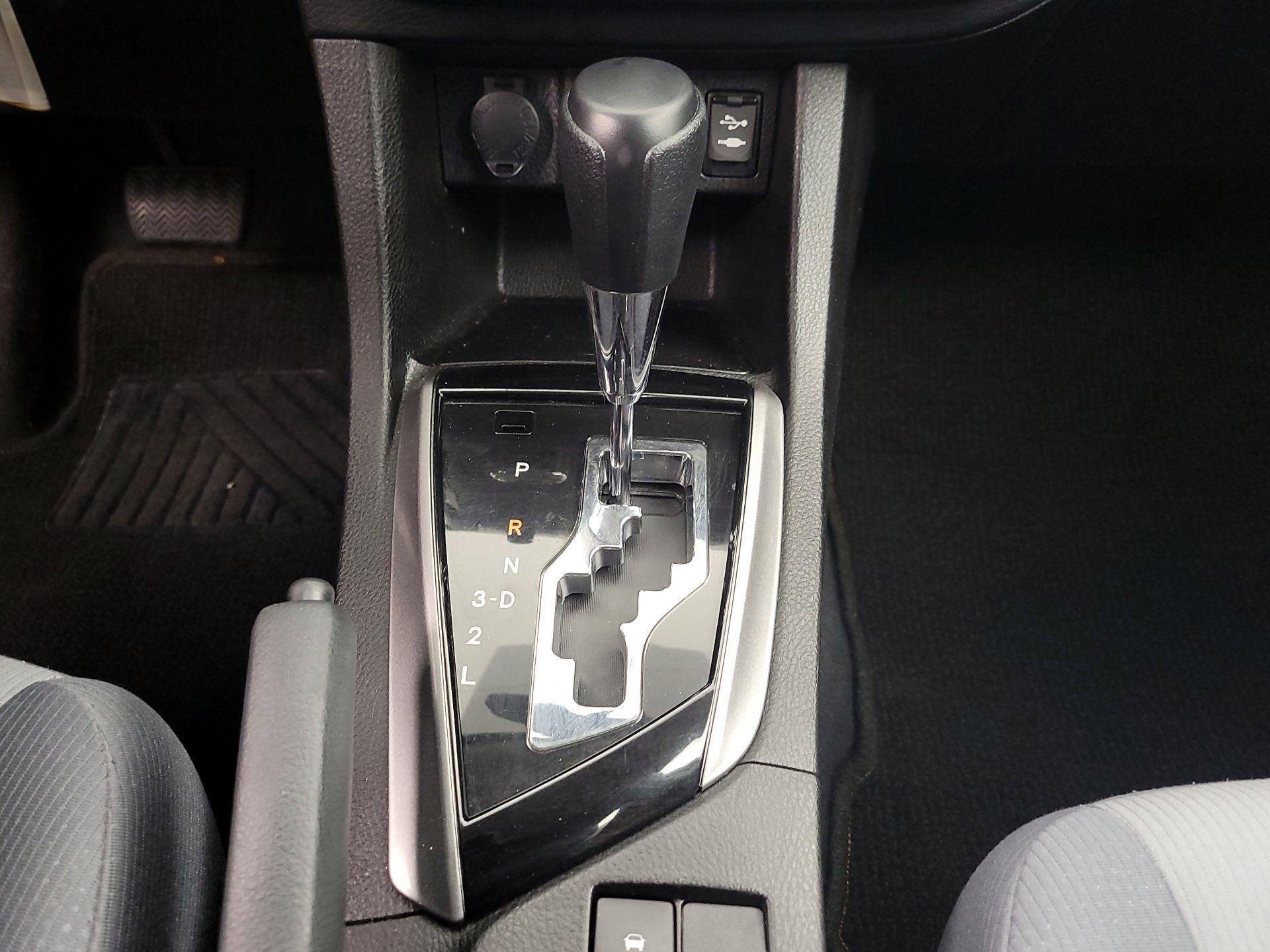 Thumbnail: 2015 Toyota Corolla - 16