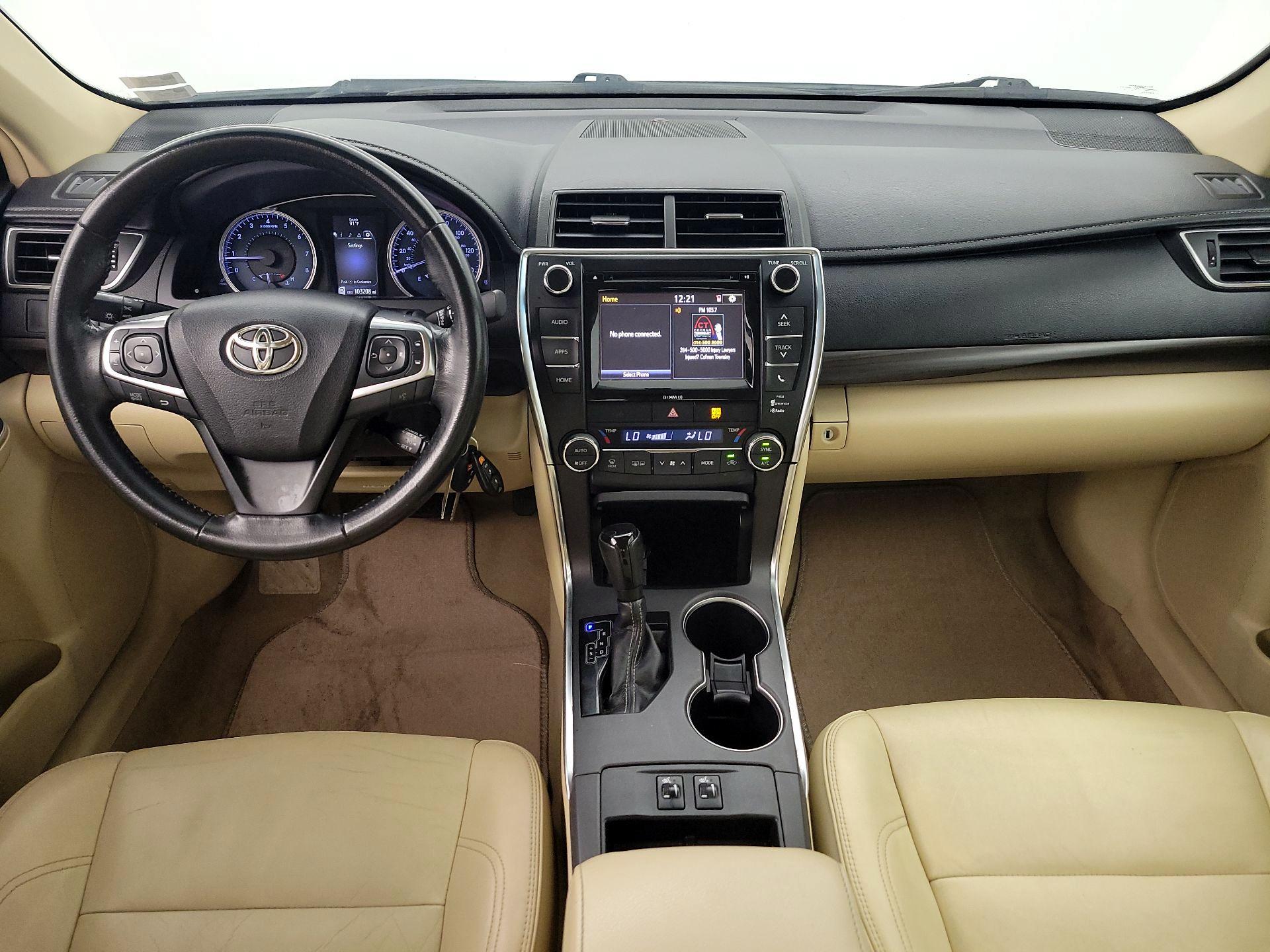 Thumbnail: 2016 Toyota Camry - 9