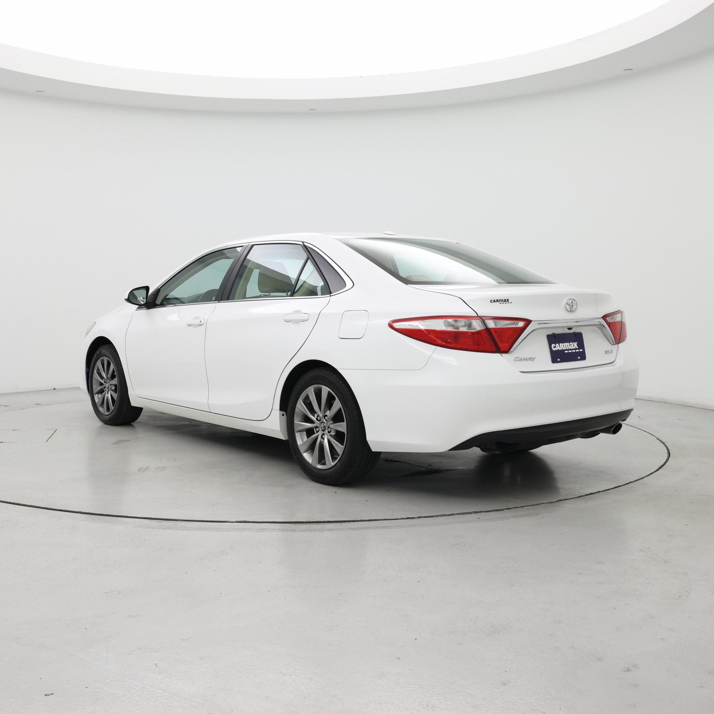 Thumbnail: 2016 Toyota Camry - 2