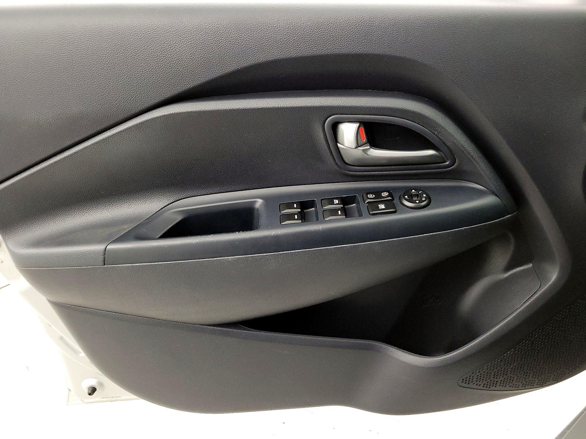 Thumbnail: 2016 Kia Rio - 12