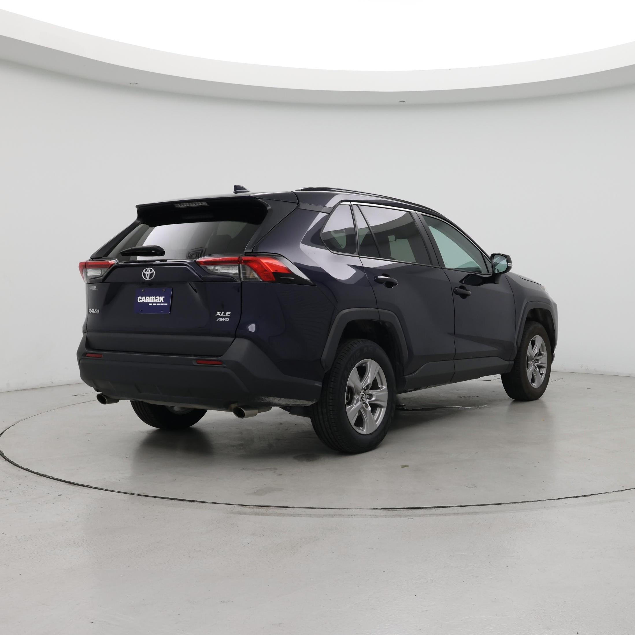 Thumbnail: 2022 Toyota RAV4 - 8