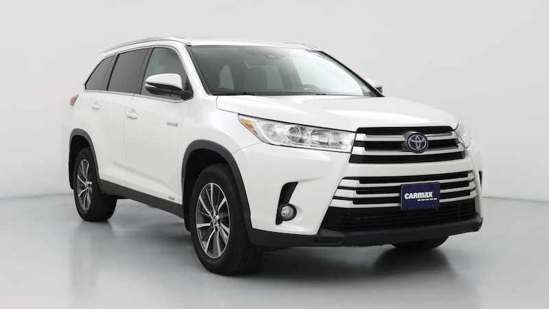 2019 Toyota Highlander XLE Hero Image