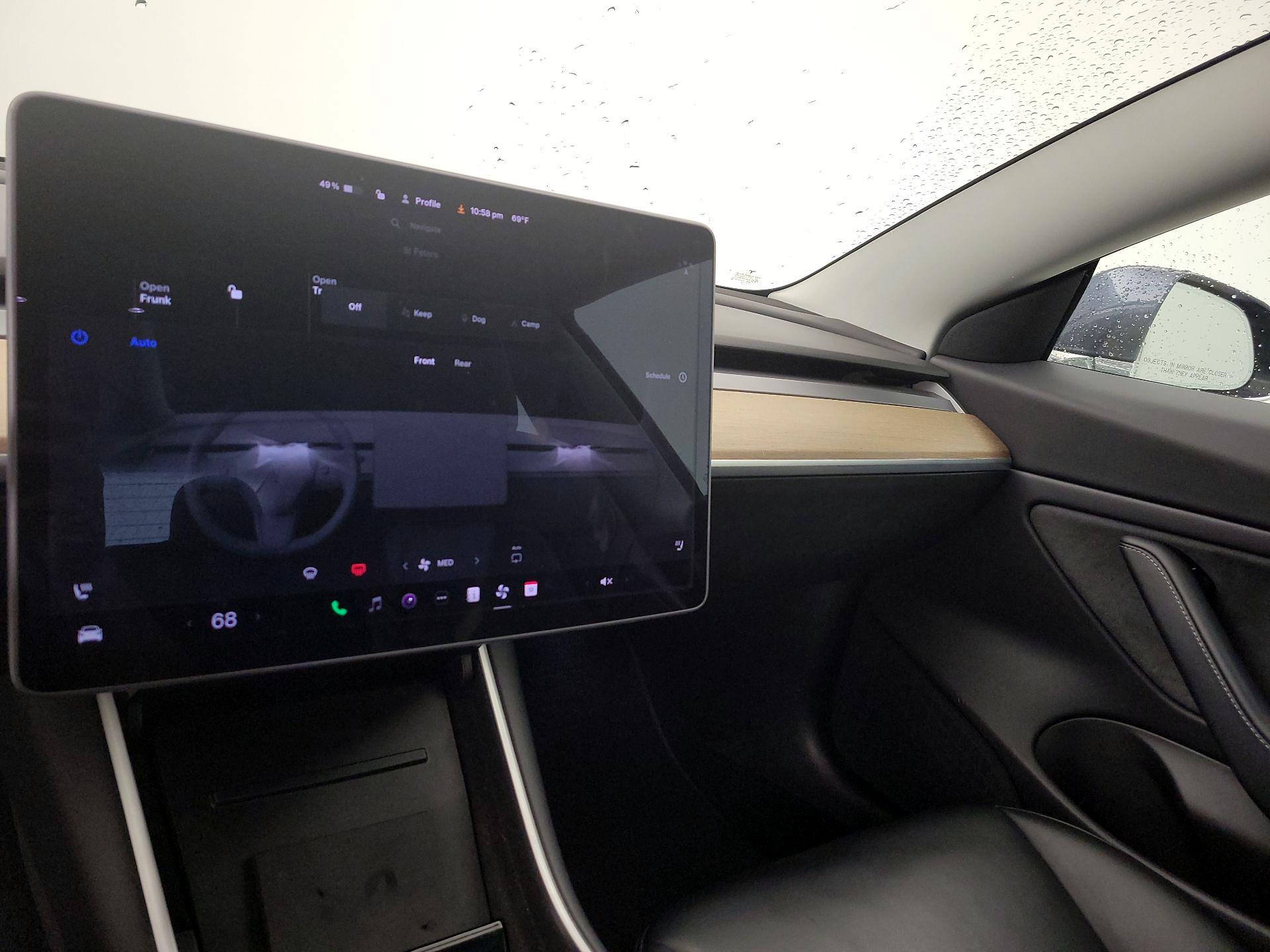 Thumbnail: 2020 Tesla Model 3 - 14