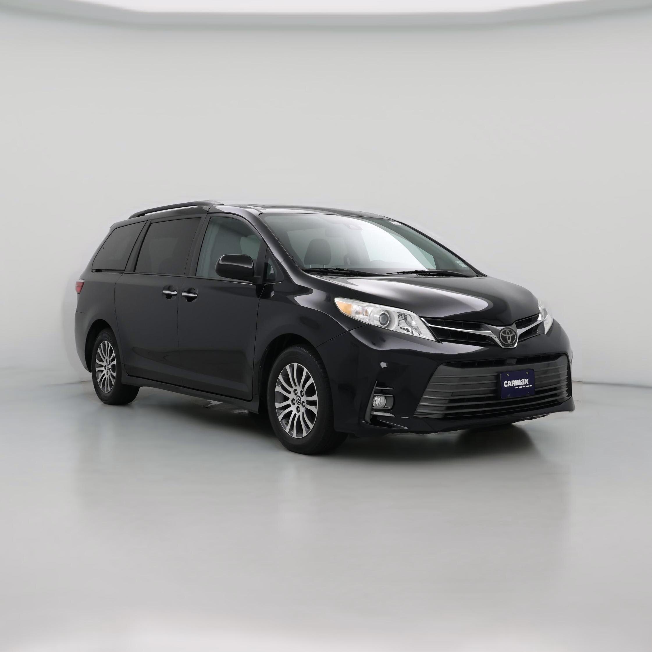 Thumbnail: 2018 Toyota Sienna - 1