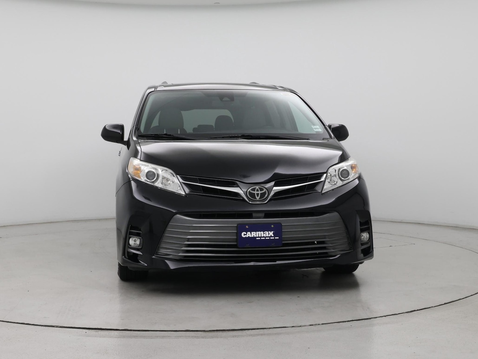 Image 6 of 2018 Toyota Sienna XLE
