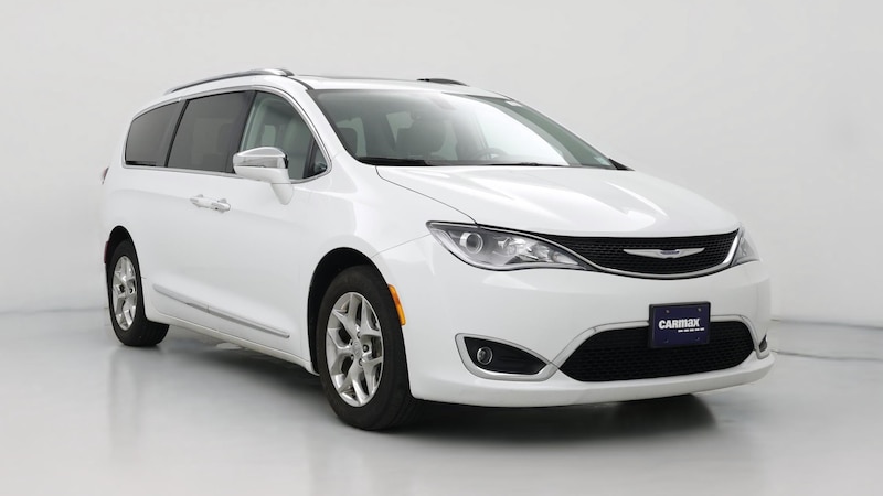 2018 Chrysler Pacifica Limited Hero Image