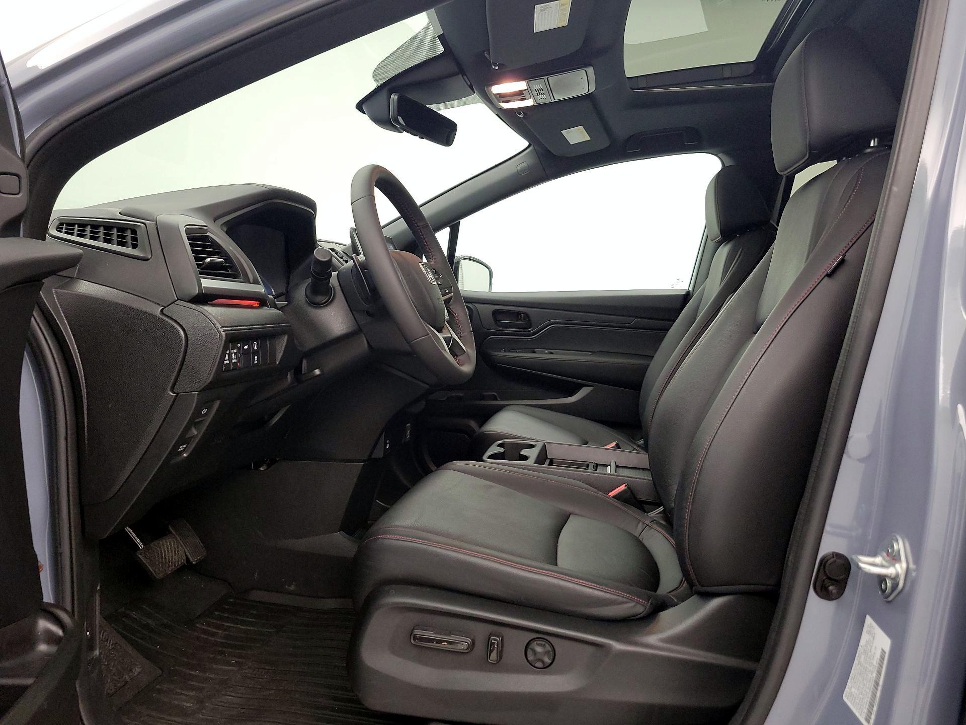 Thumbnail: 2024 Honda Odyssey - 11