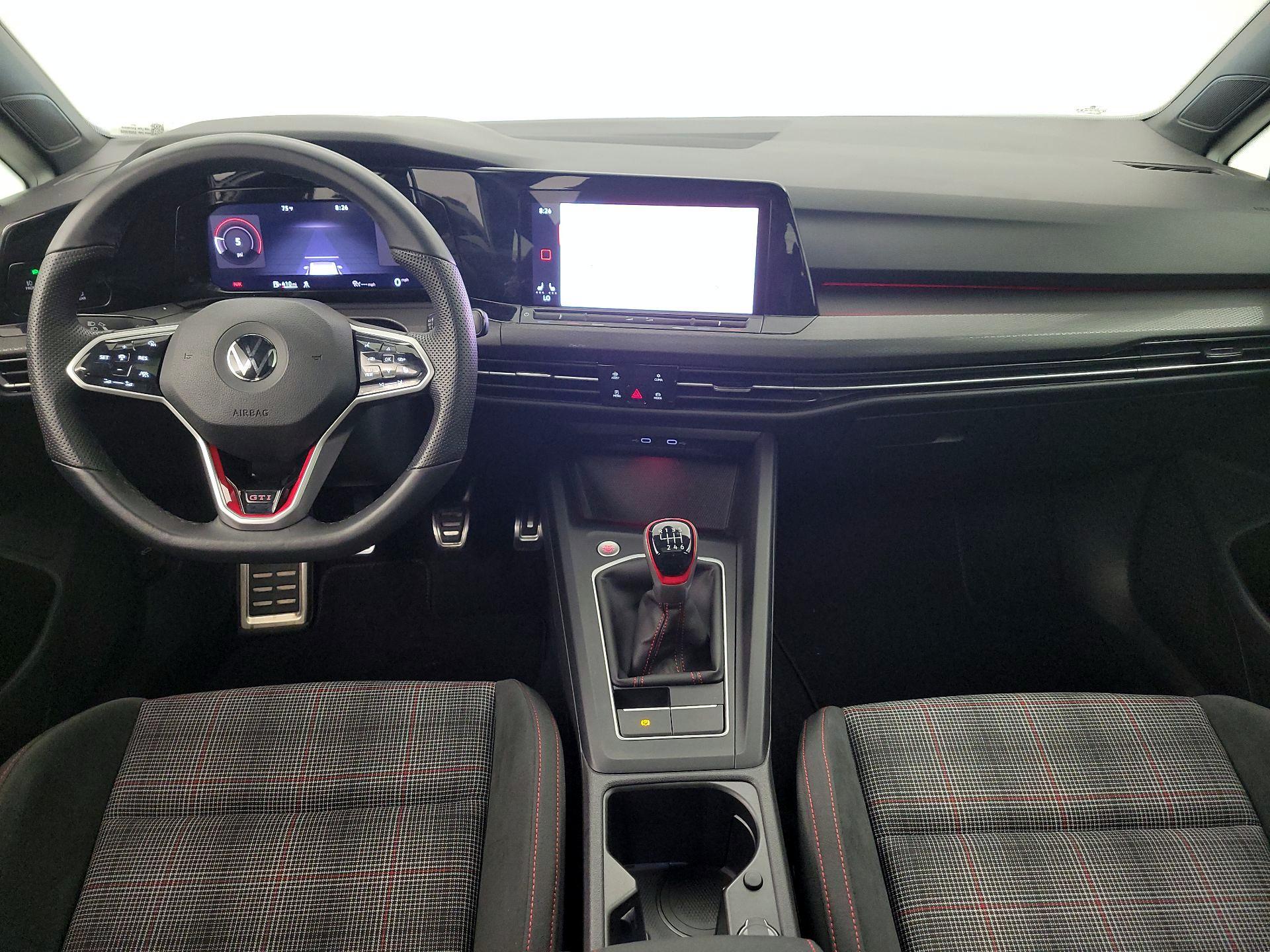 Thumbnail: 2022 Volkswagen Golf - 9