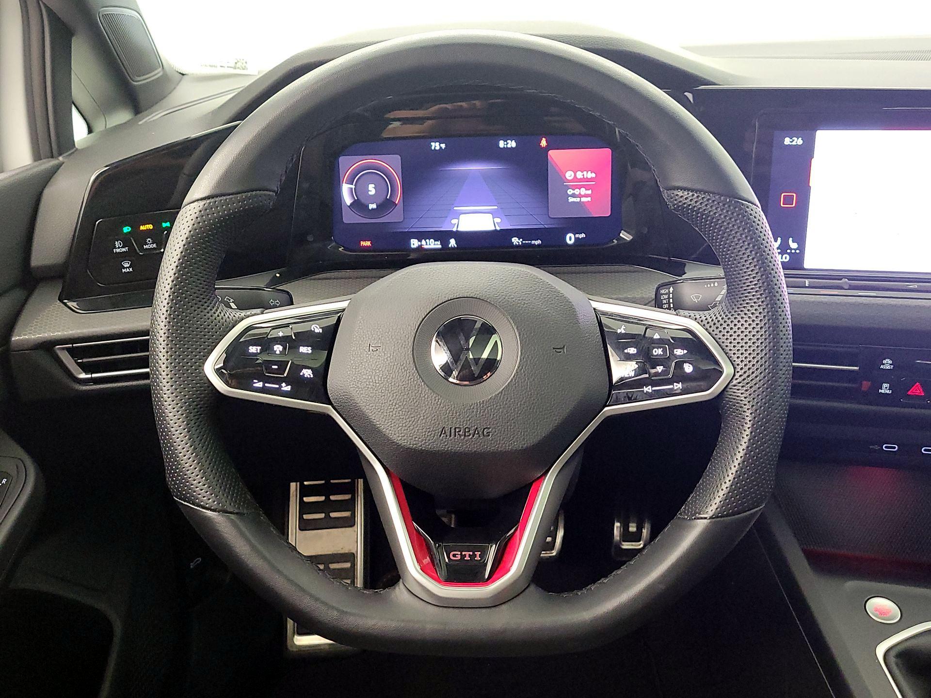 Thumbnail: 2022 Volkswagen Golf - 10