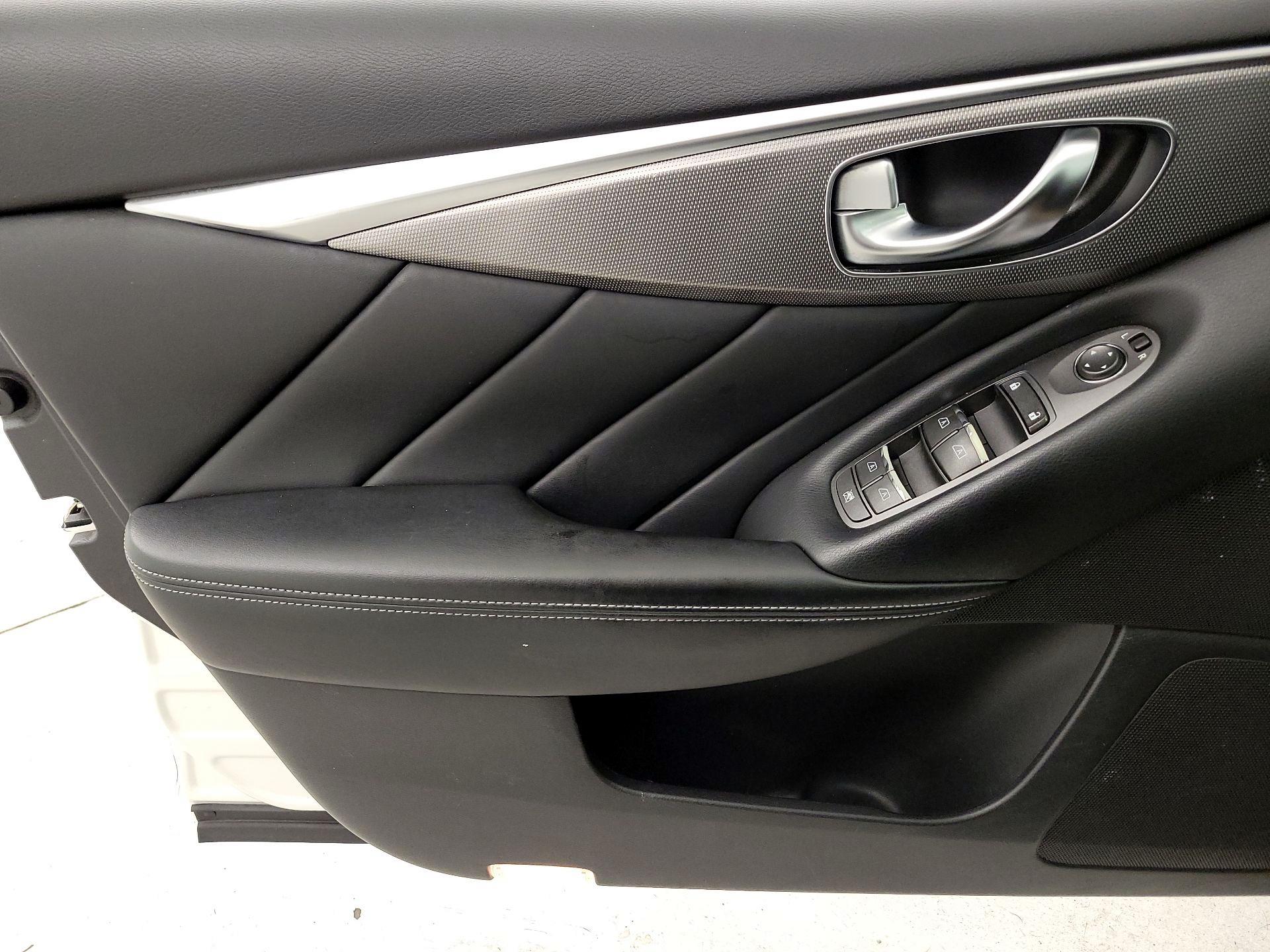 Thumbnail: 2014 INFINITI Q50 - 12