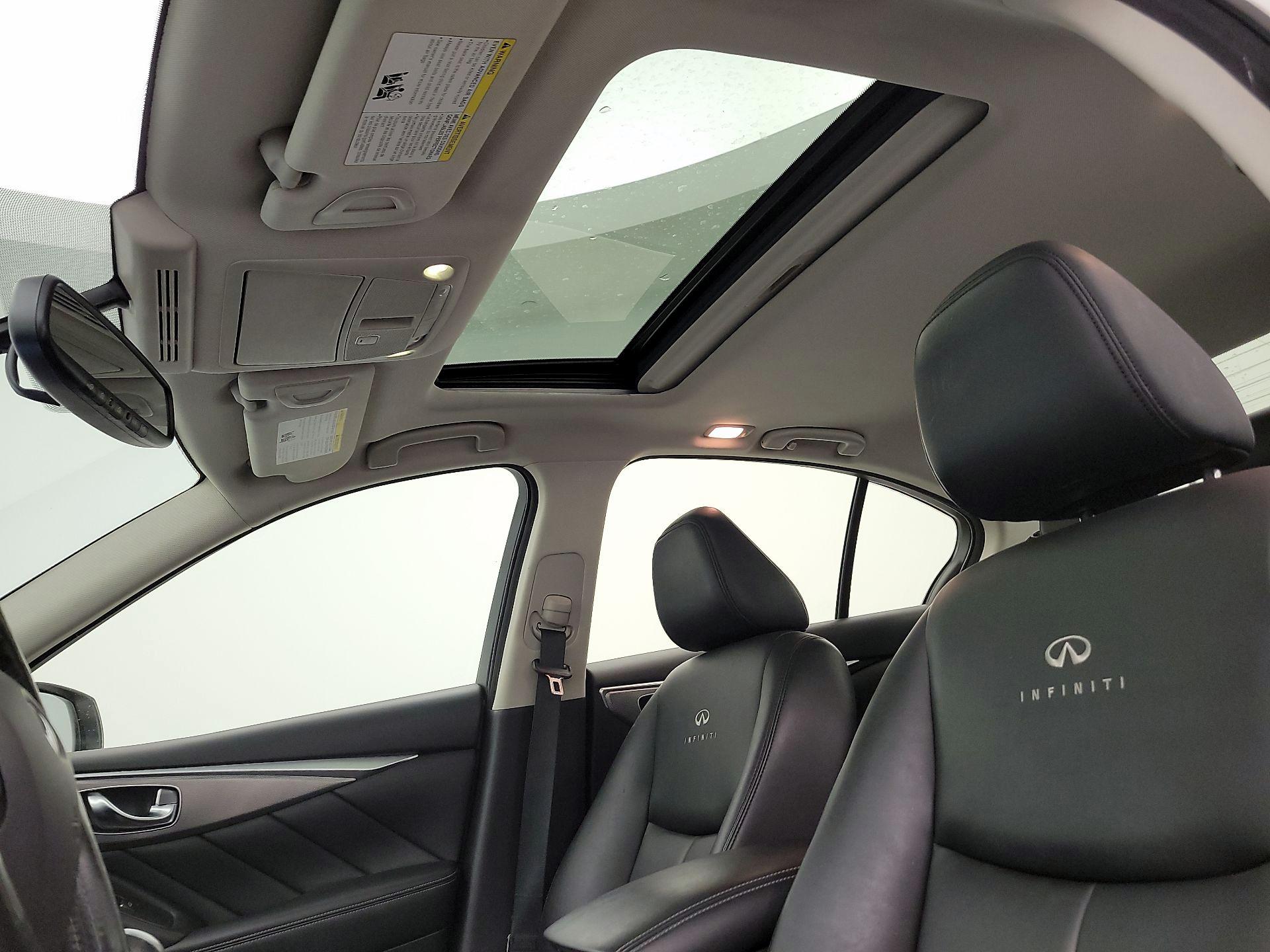 Thumbnail: 2014 INFINITI Q50 - 20