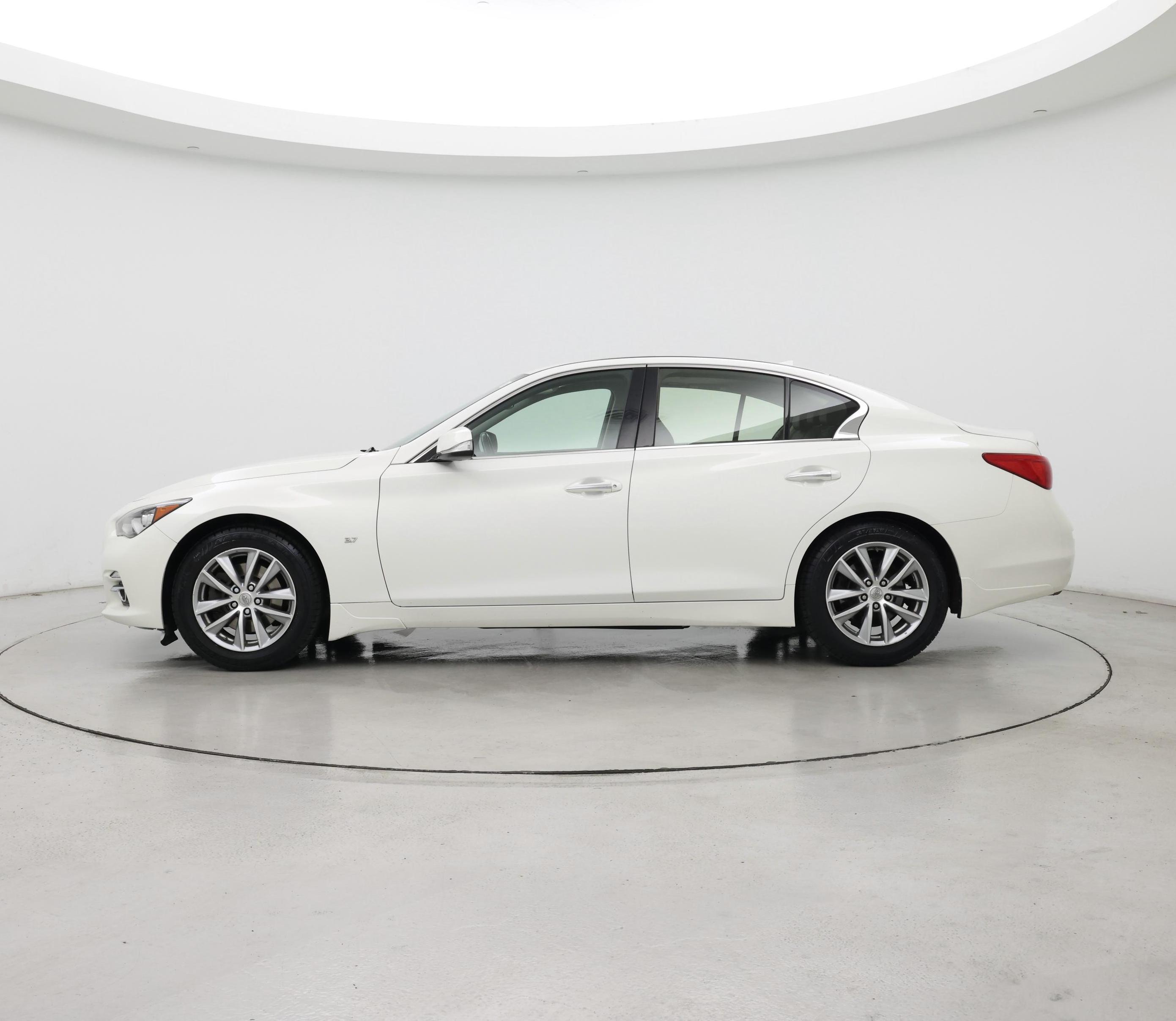 Thumbnail: 2014 INFINITI Q50 - 3