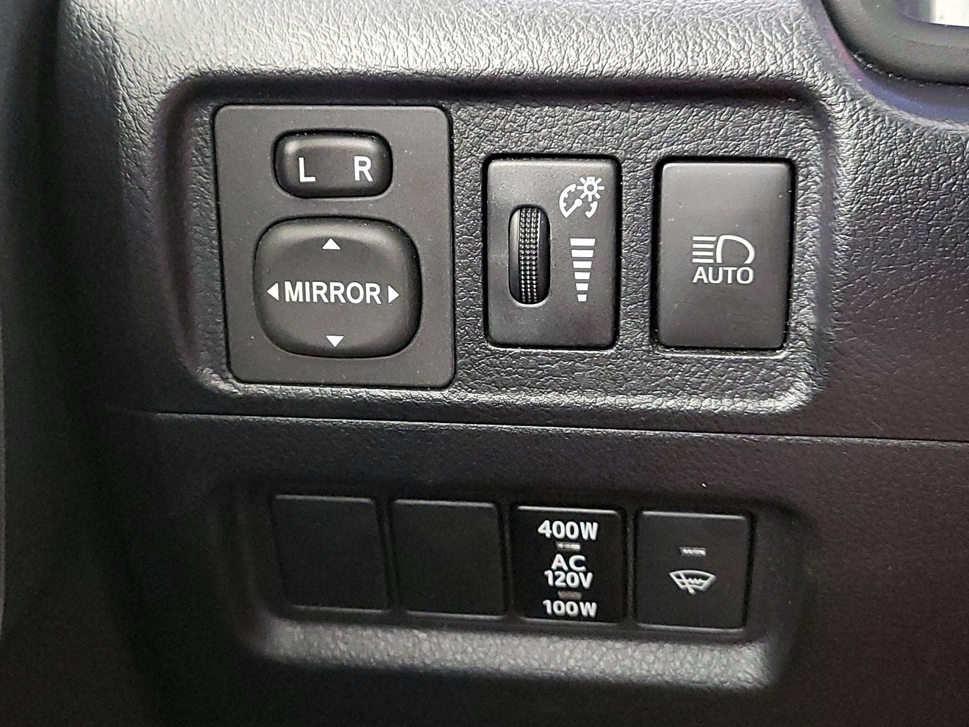 Thumbnail: 2022 Toyota 4Runner - 13