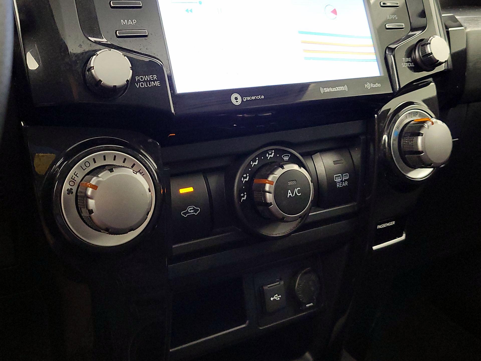 Thumbnail: 2022 Toyota 4Runner - 17