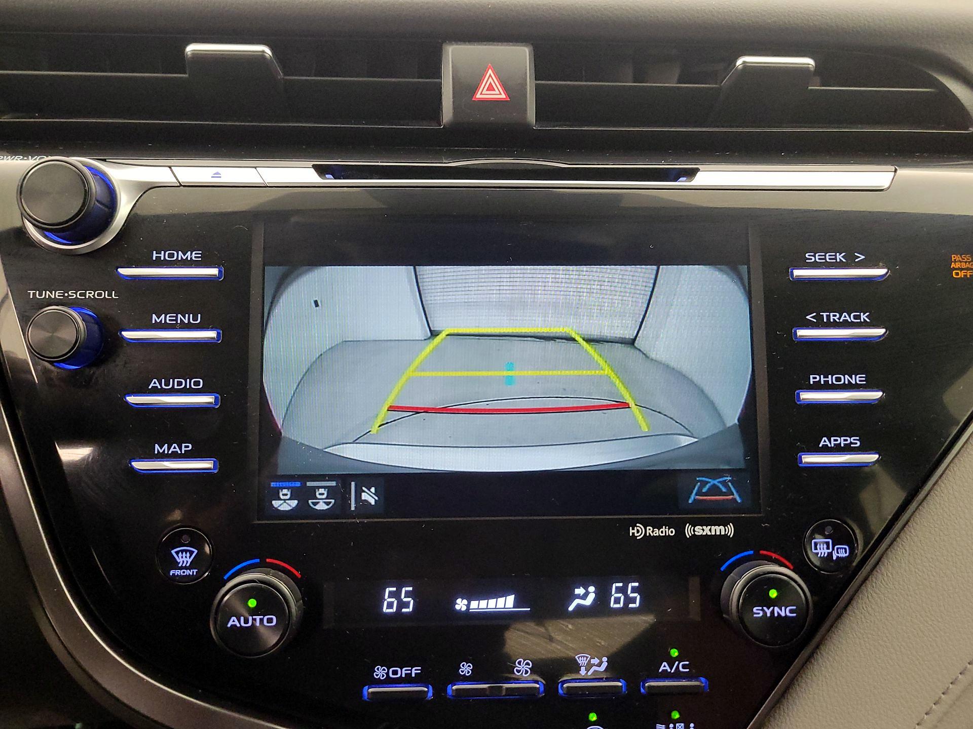 Thumbnail: 2020 Toyota Camry - 14