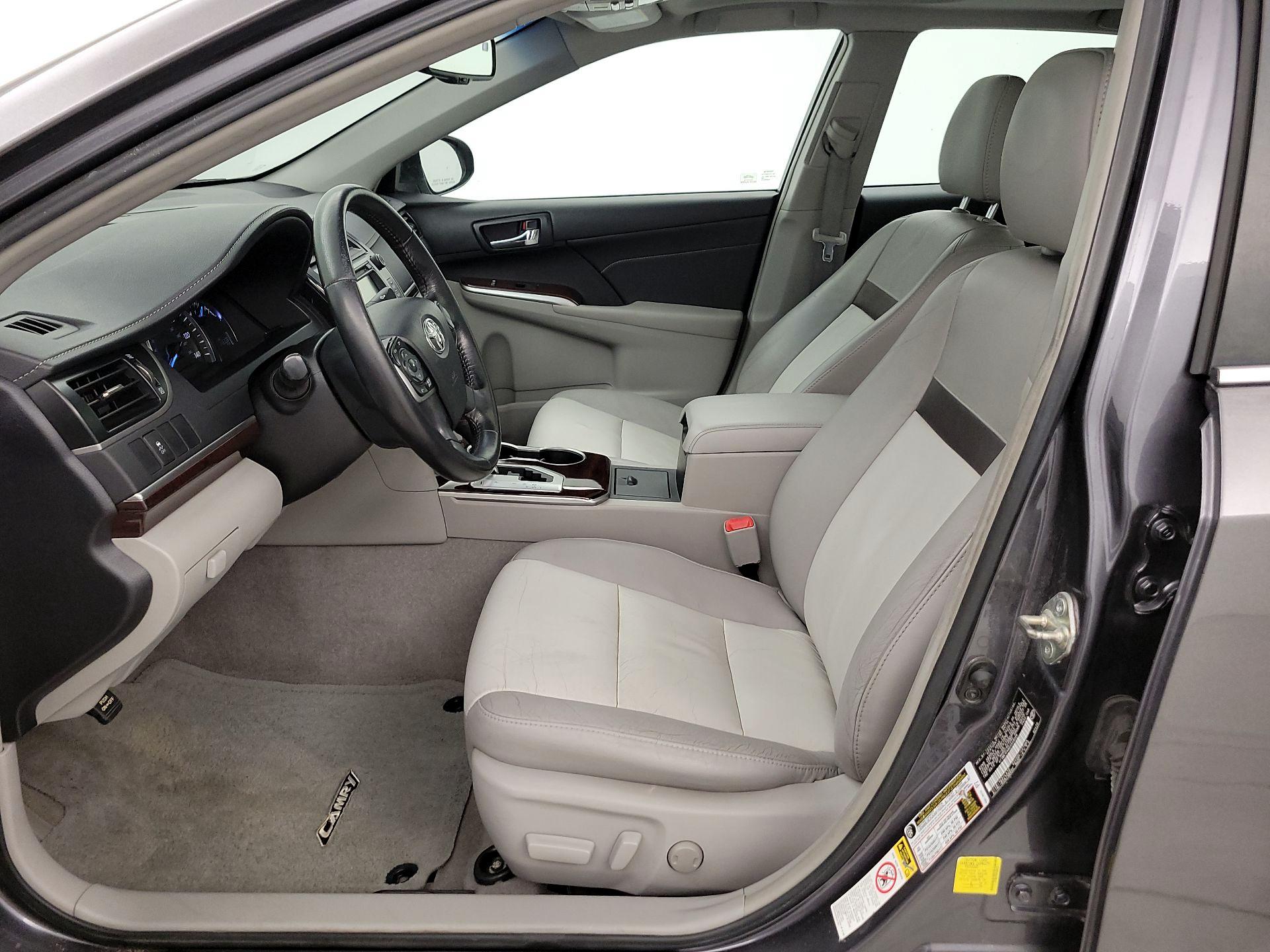 Thumbnail: 2014 Toyota Camry - 11