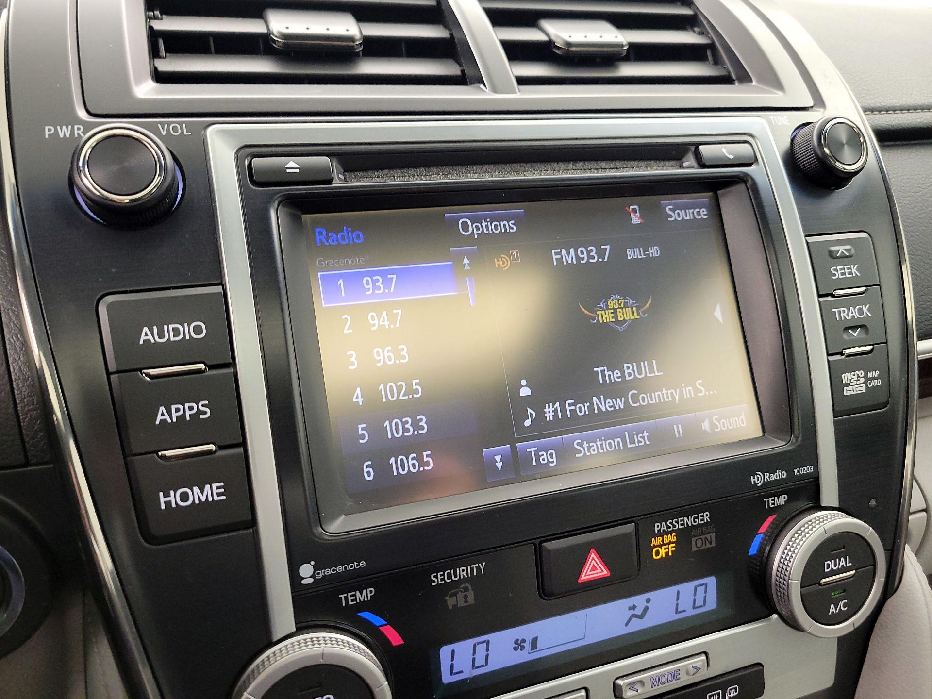Thumbnail: 2014 Toyota Camry - 15