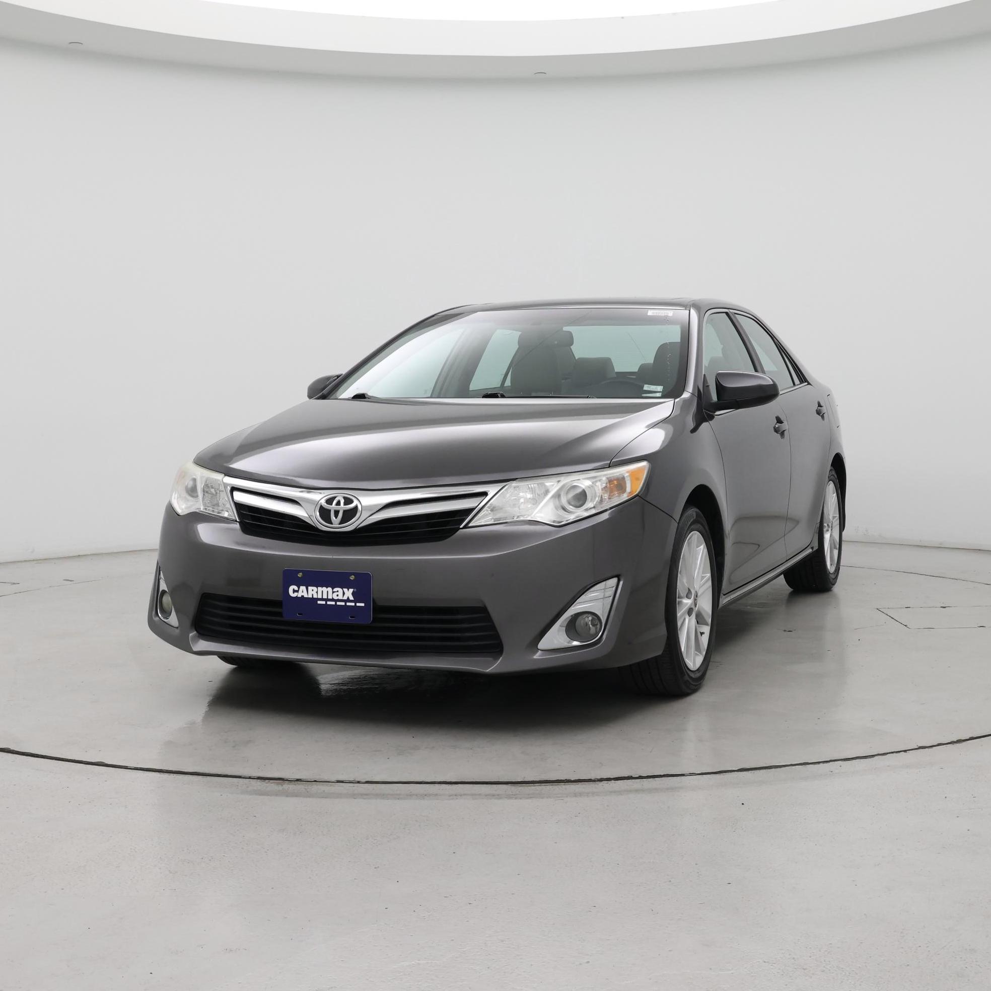 Thumbnail: 2014 Toyota Camry - 4