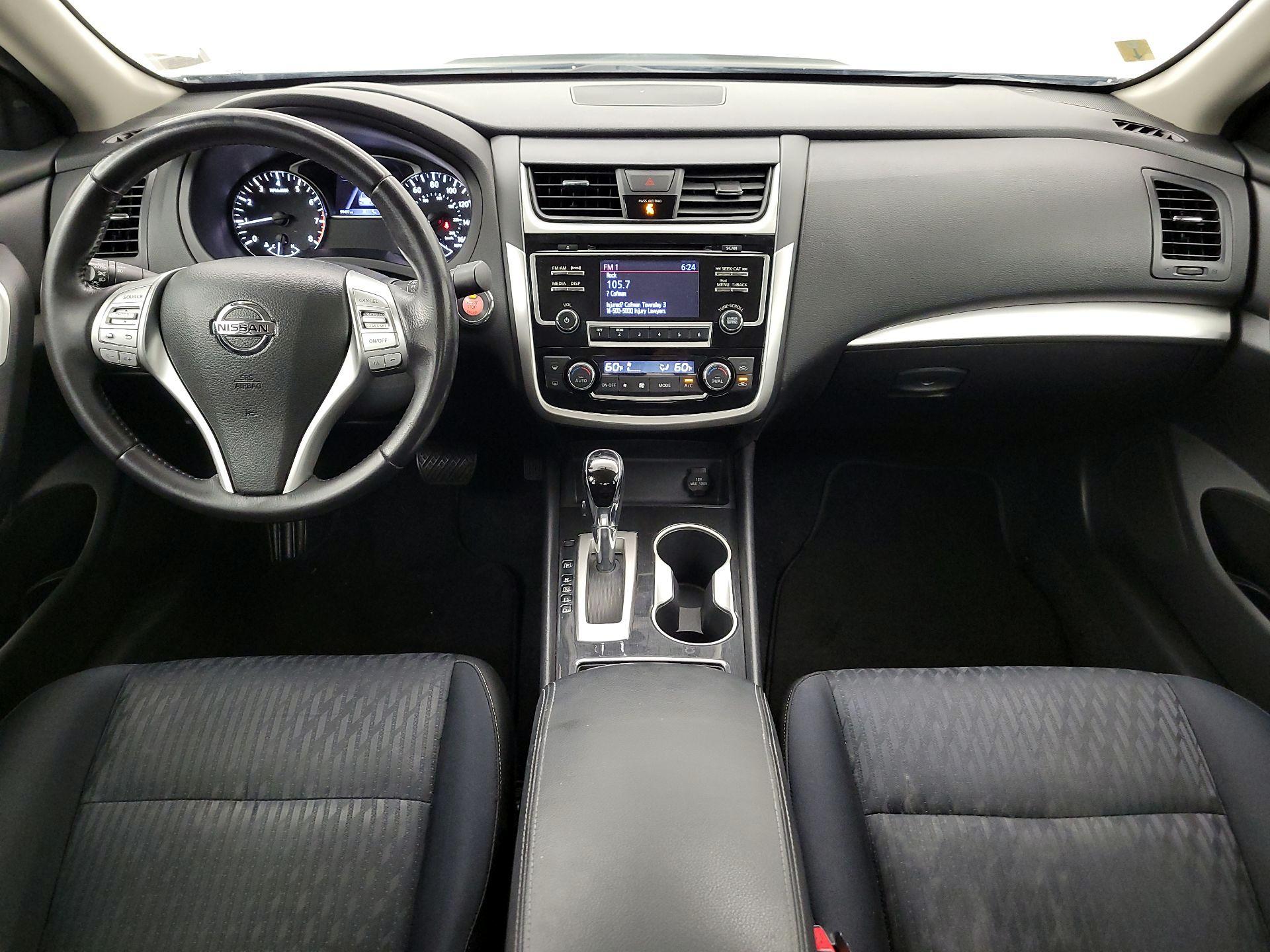 Thumbnail: 2018 Nissan Altima - 9