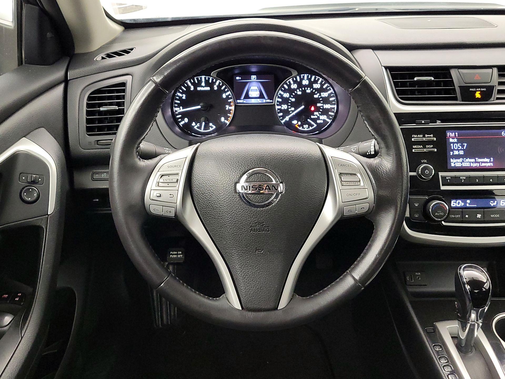 Thumbnail: 2018 Nissan Altima - 10
