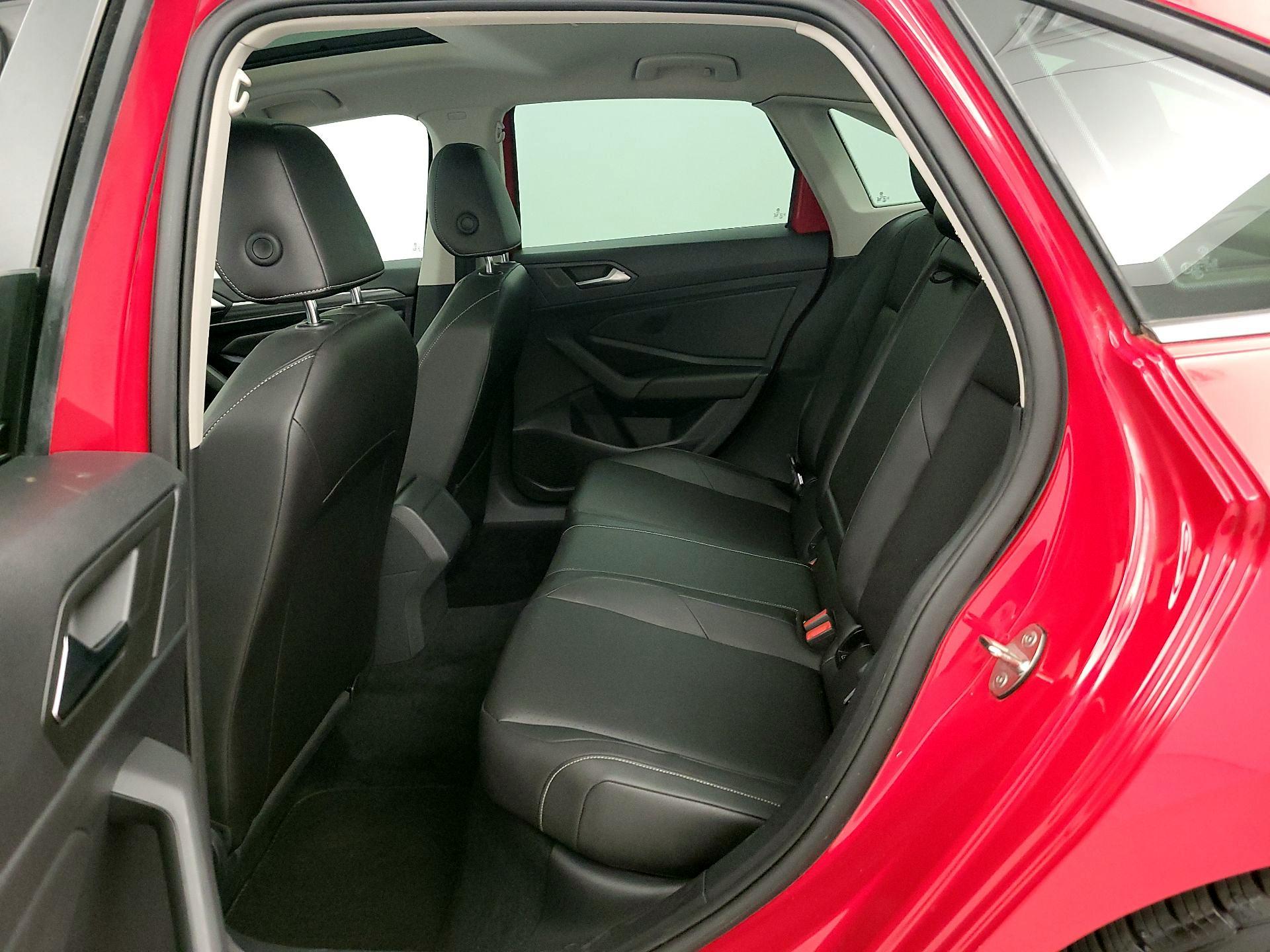 Thumbnail: 2019 Volkswagen Jetta - 20