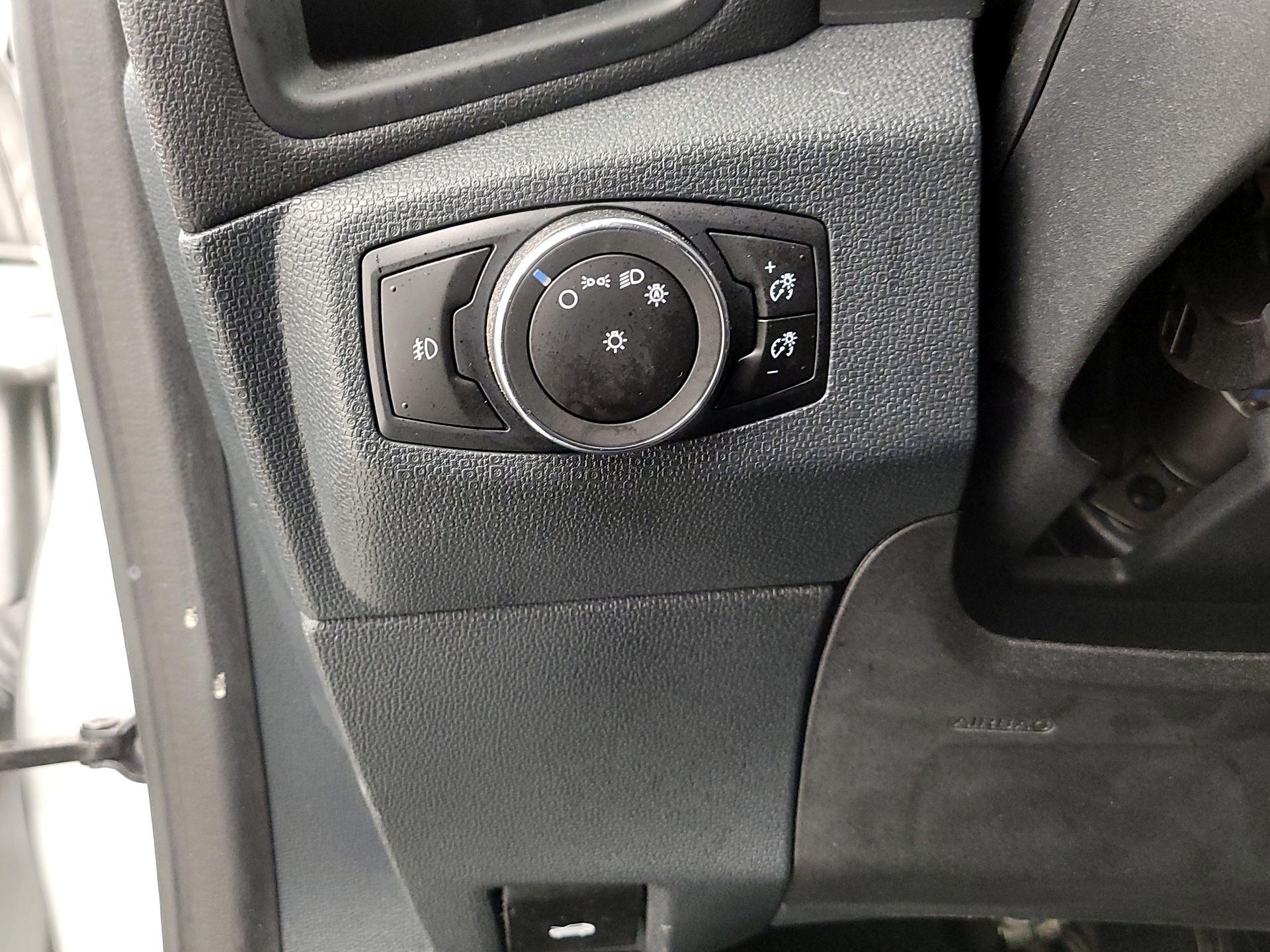 Thumbnail: 2018 Ford EcoSport - 13