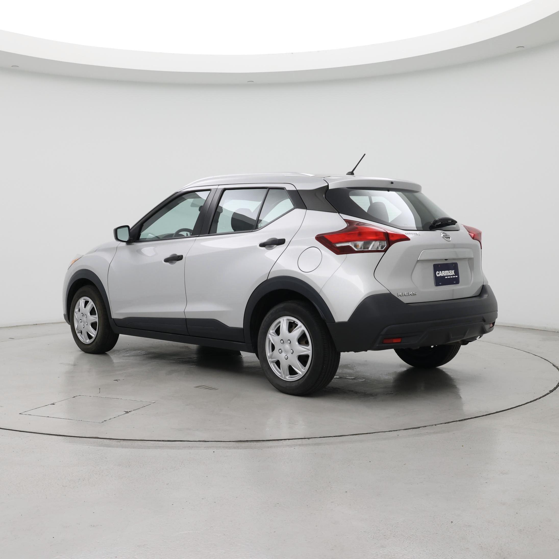 Thumbnail: 2019 Nissan Kicks - 2