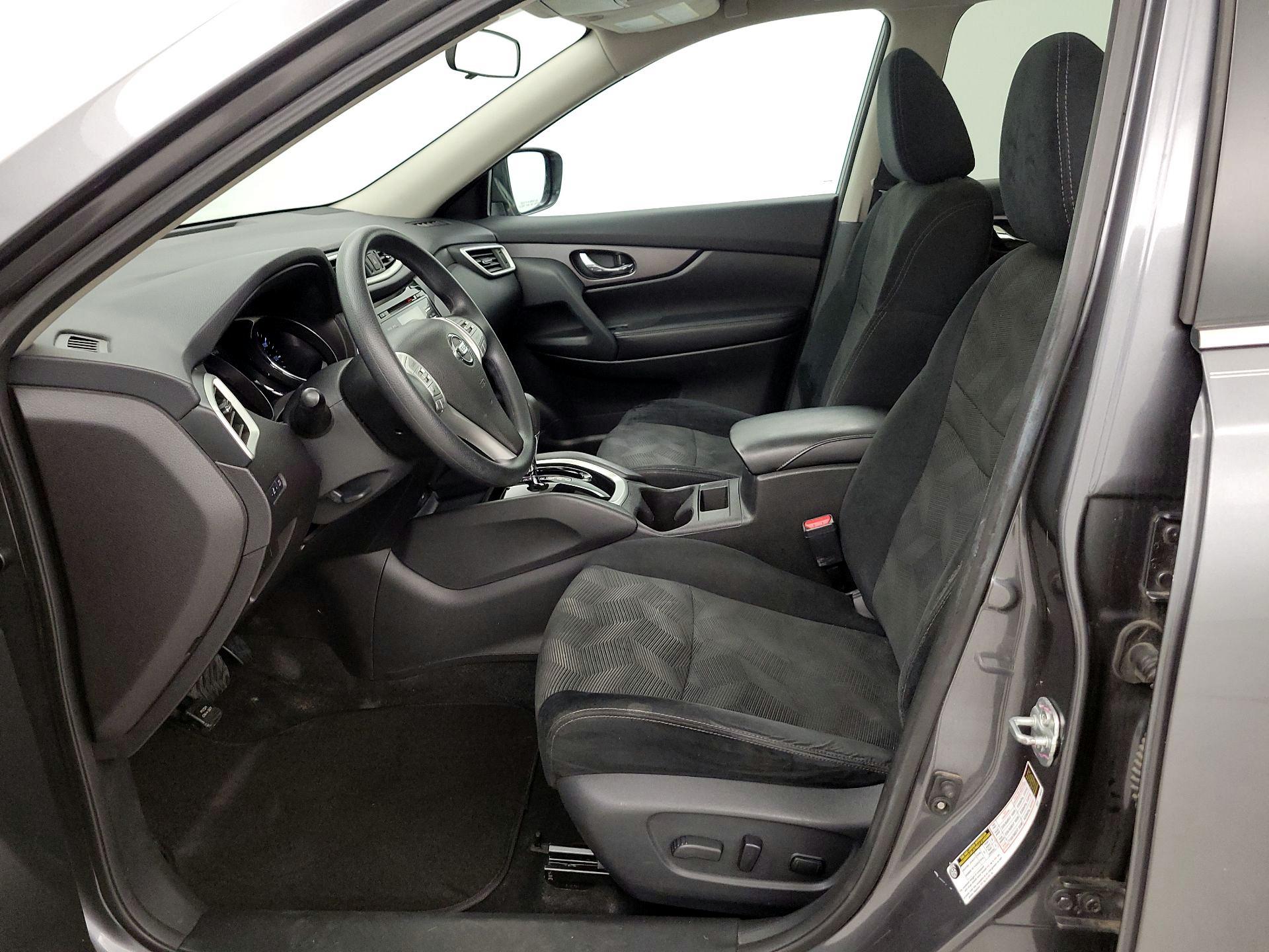 Thumbnail: 2016 Nissan Rogue - 11