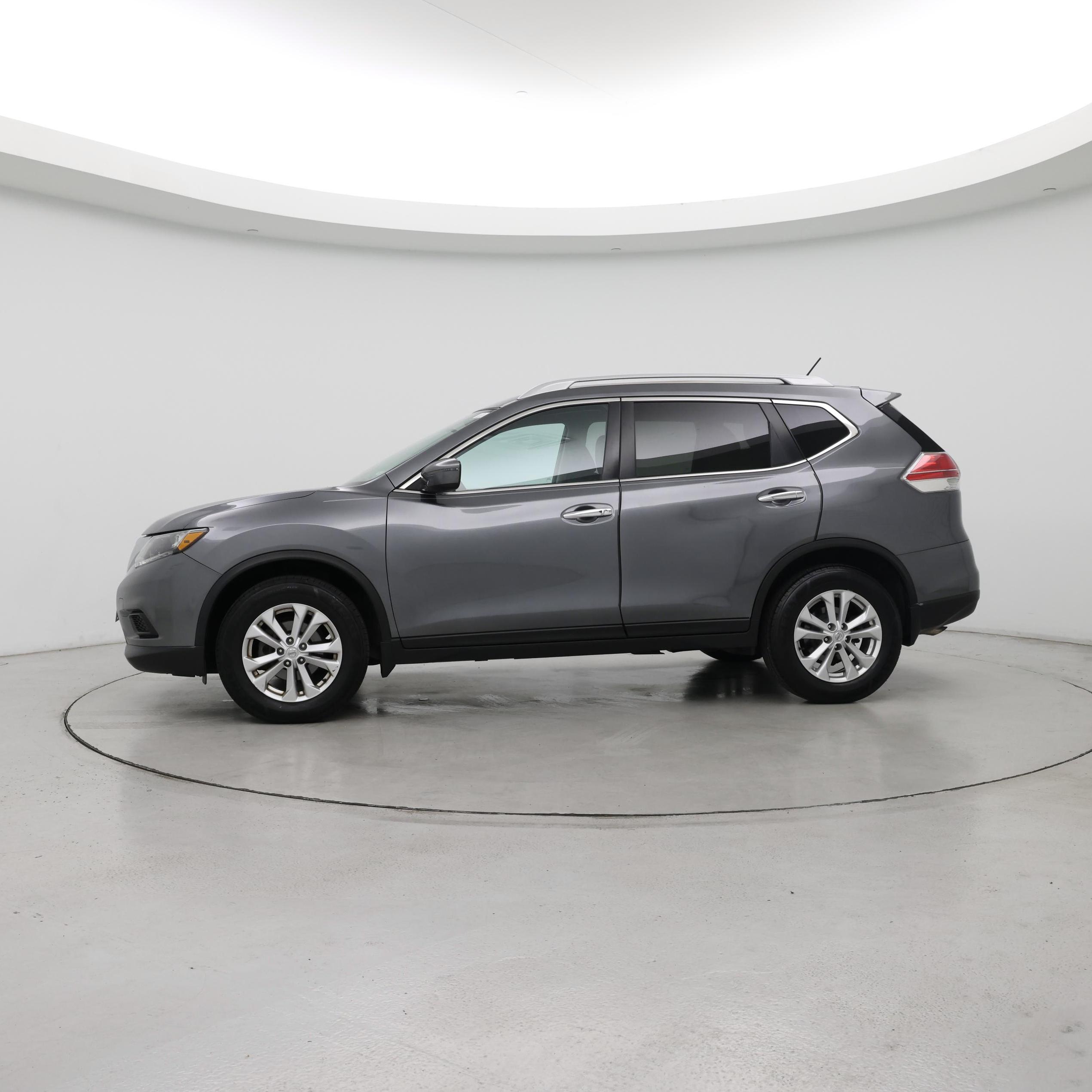 Thumbnail: 2016 Nissan Rogue - 3