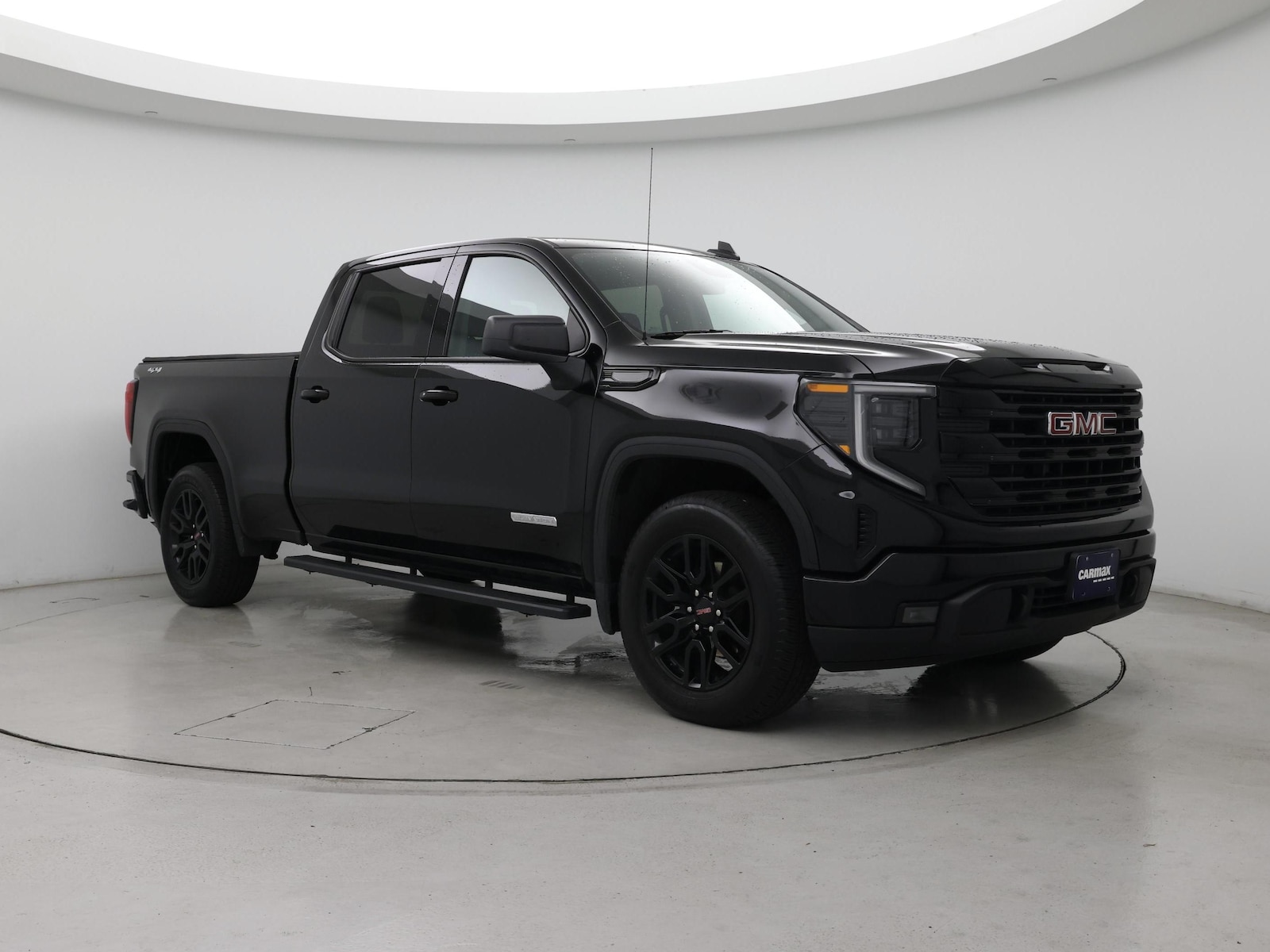 Image 2 of 2024 GMC Sierra 1500 Elevation
