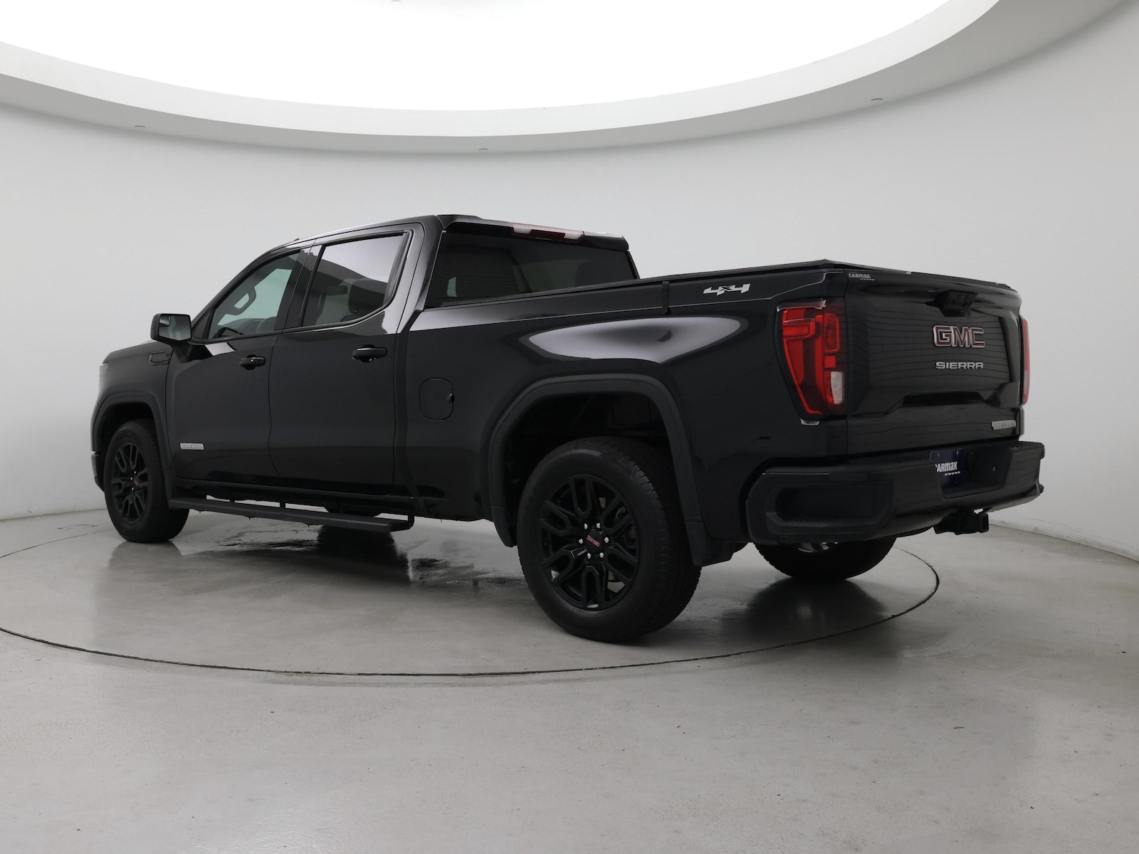 Image 3 of 2024 GMC Sierra 1500 Elevation
