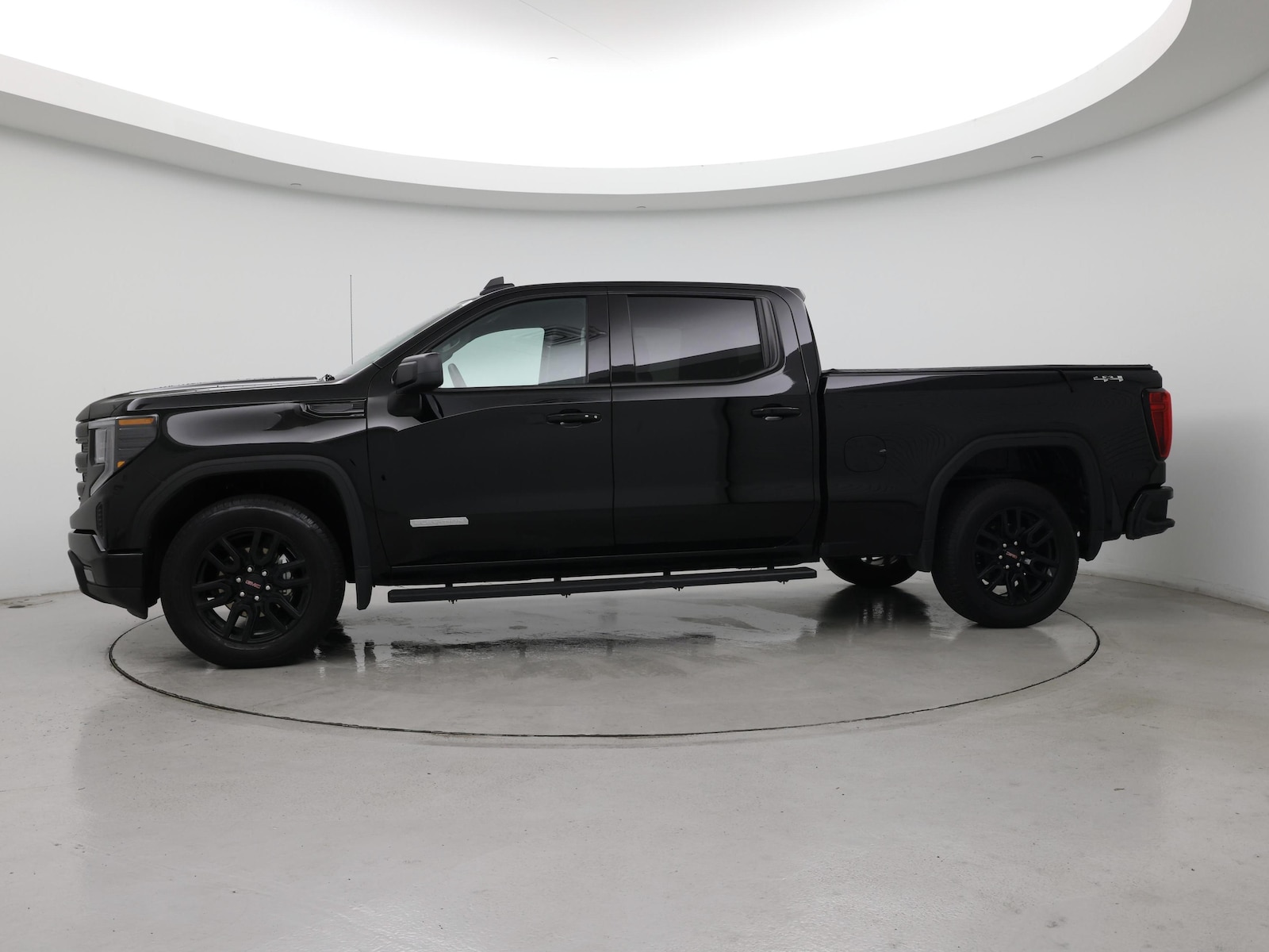 Image 4 of 2024 GMC Sierra 1500 Elevation
