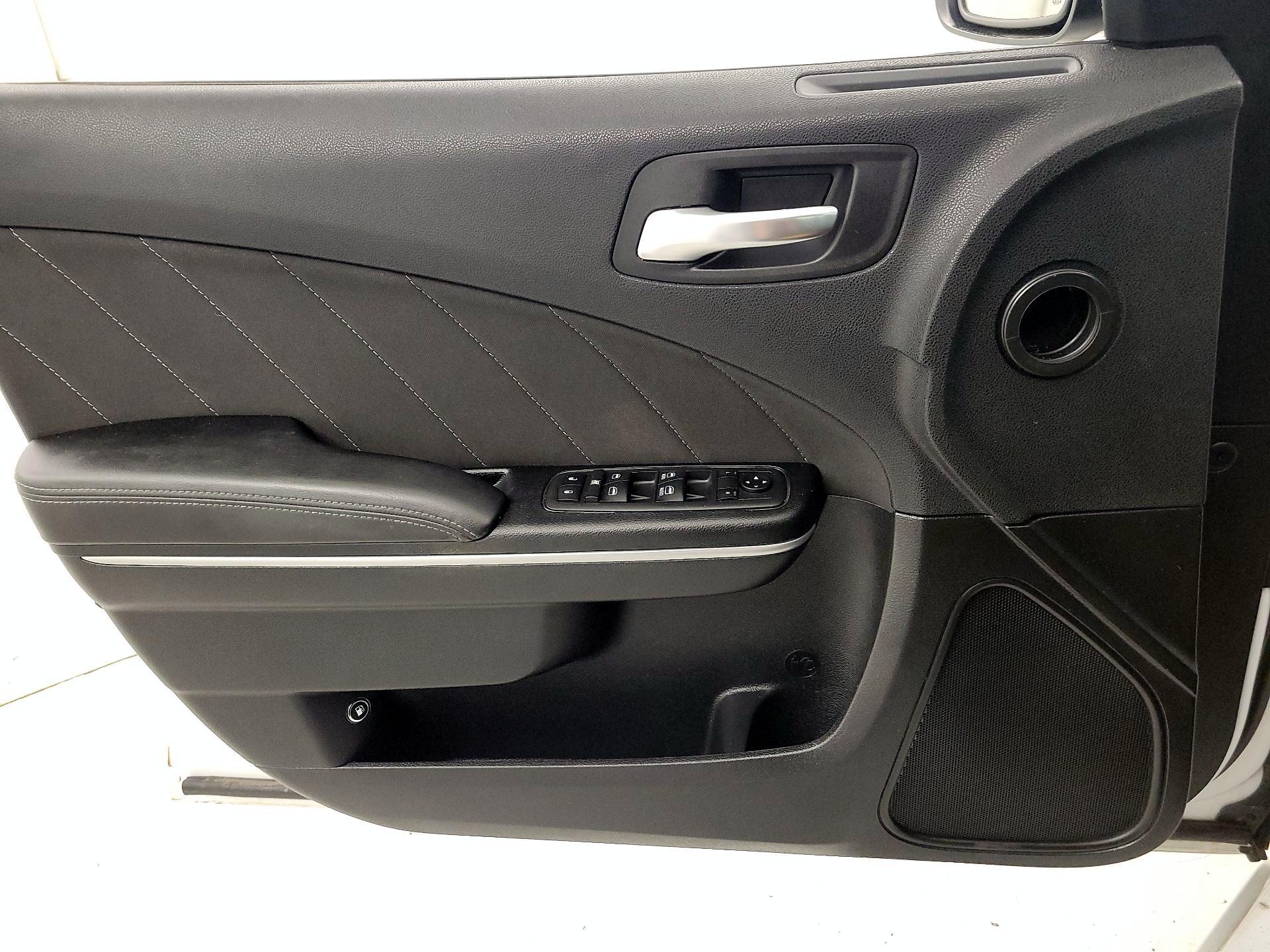 Thumbnail: 2019 Dodge Charger - 12