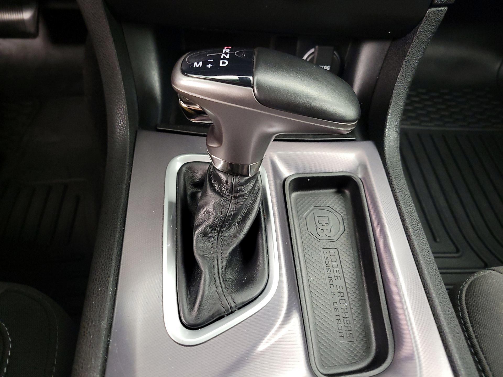 Thumbnail: 2019 Dodge Charger - 17