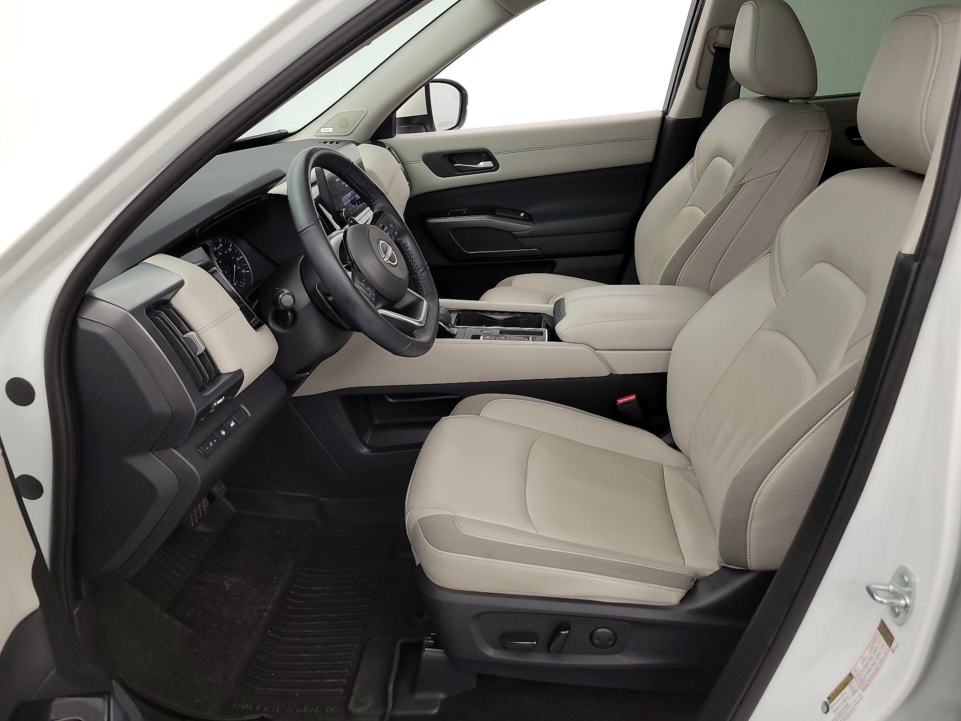 Thumbnail: 2024 Nissan Pathfinder - 11