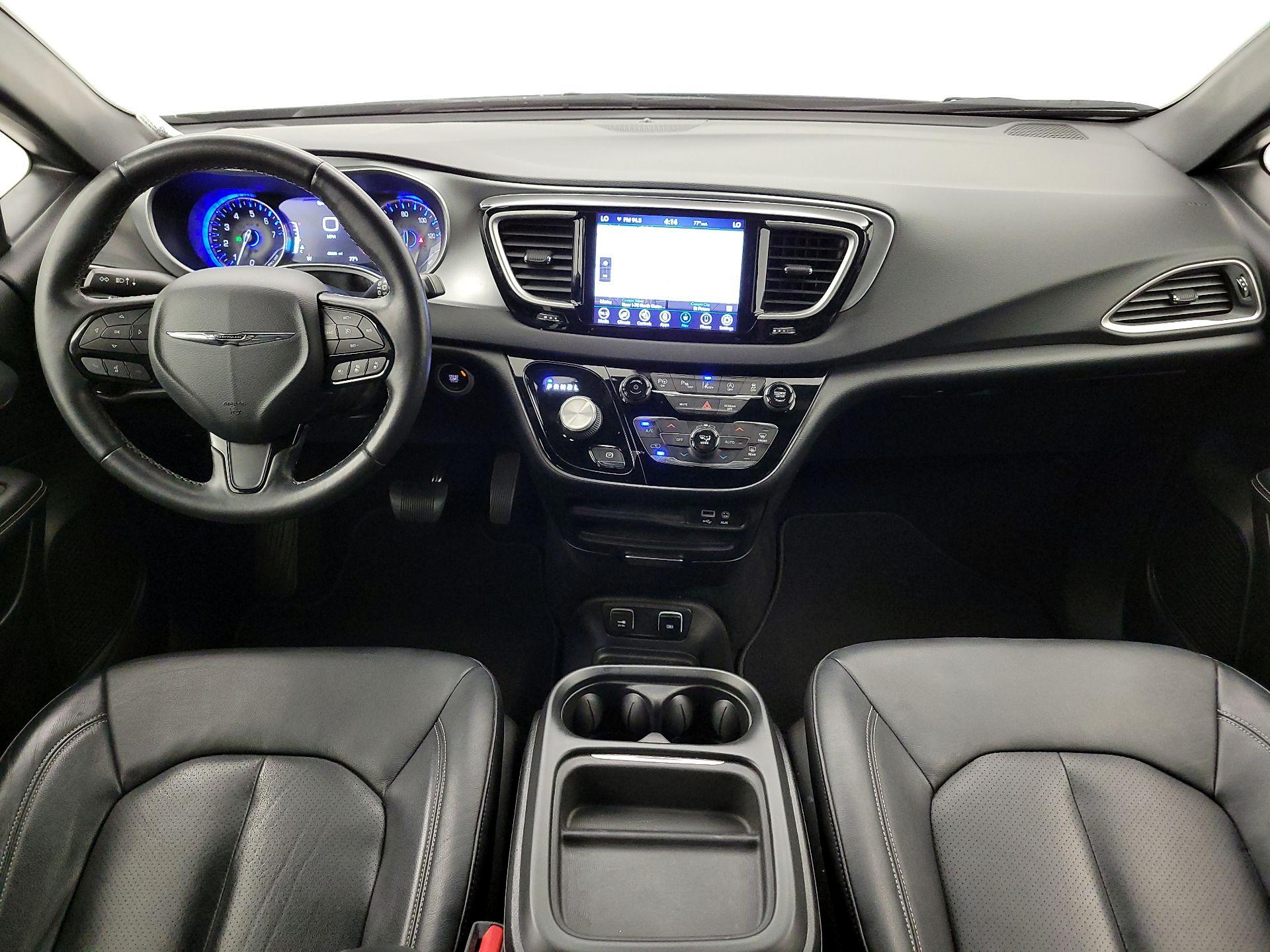 Thumbnail: 2020 Chrysler Pacifica - 9