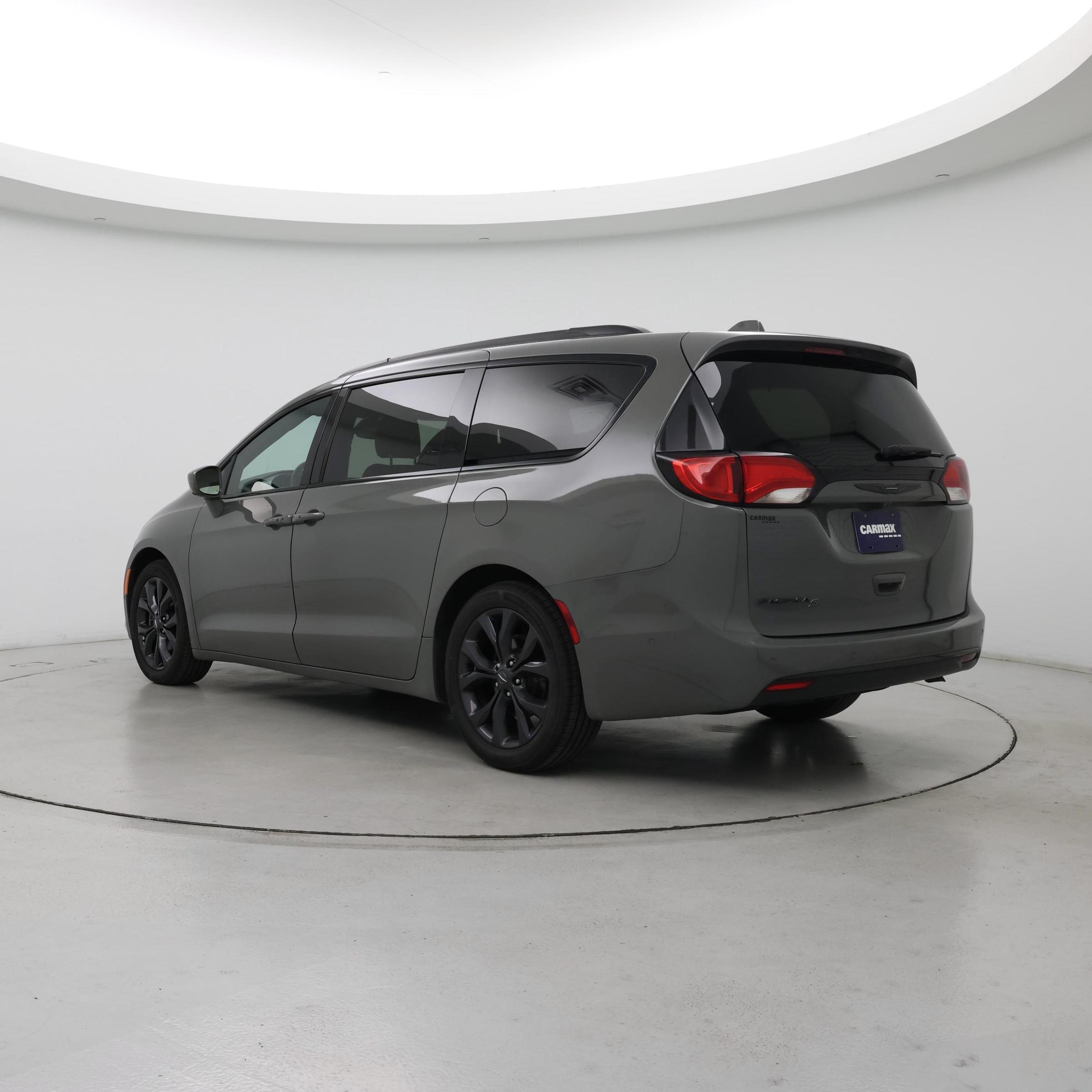 Thumbnail: 2020 Chrysler Pacifica - 2