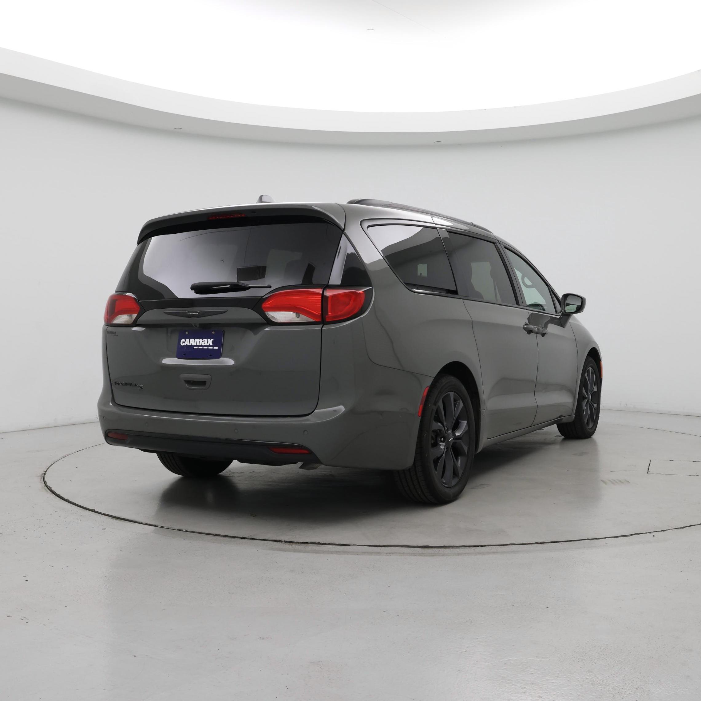 Thumbnail: 2020 Chrysler Pacifica - 8