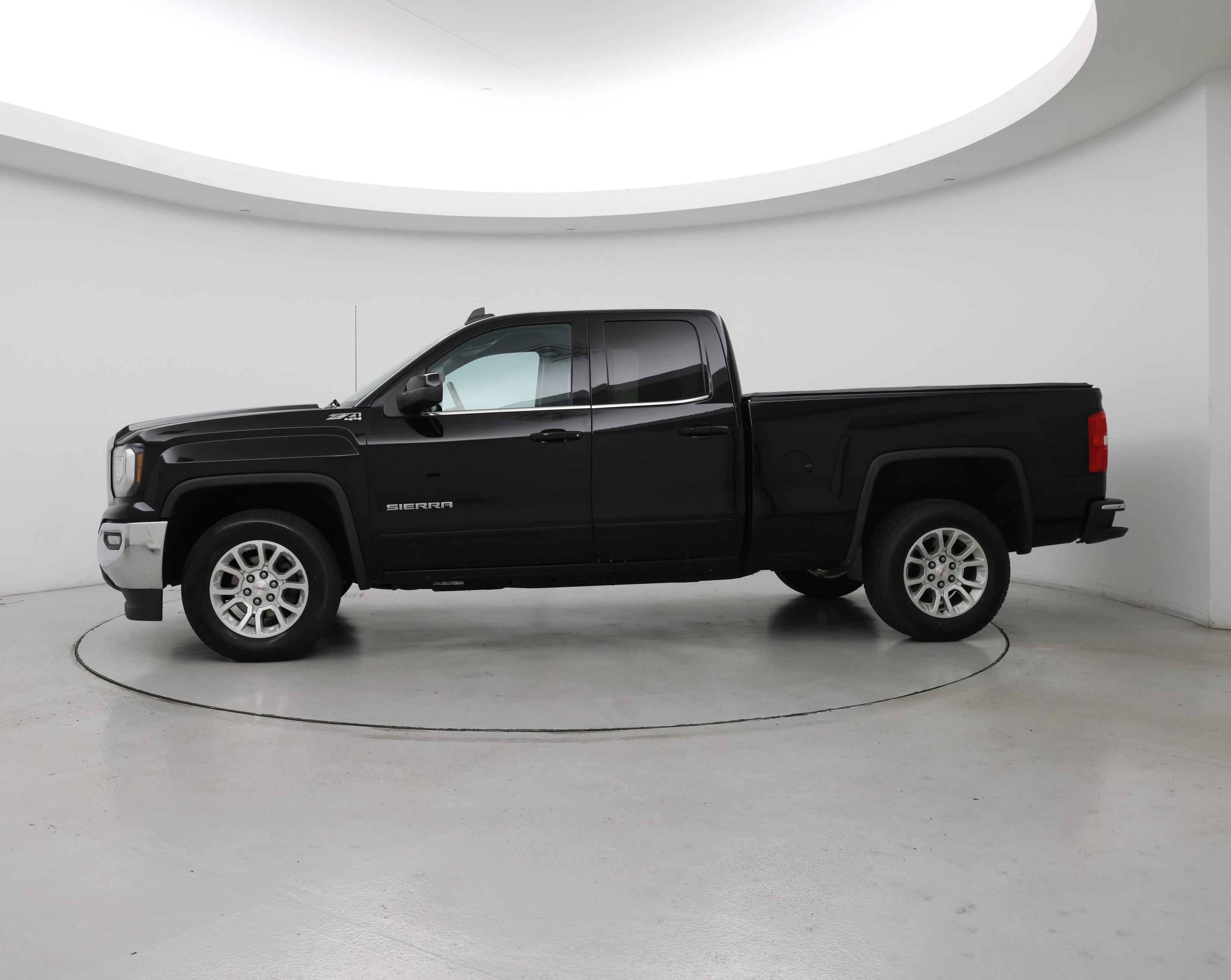 Thumbnail: 2019 GMC Sierra 1500 - 3