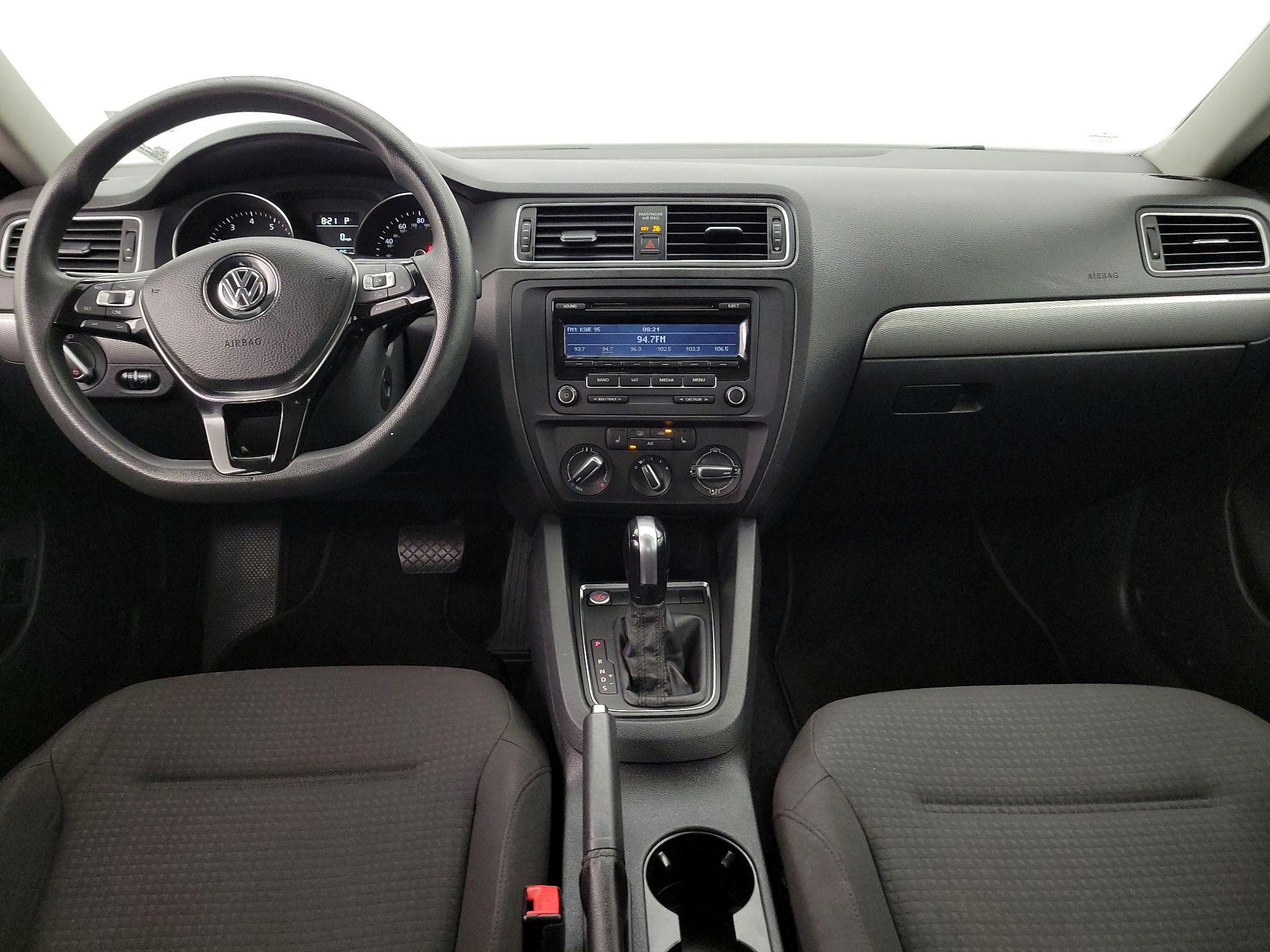 Thumbnail: 2015 Volkswagen Jetta - 9