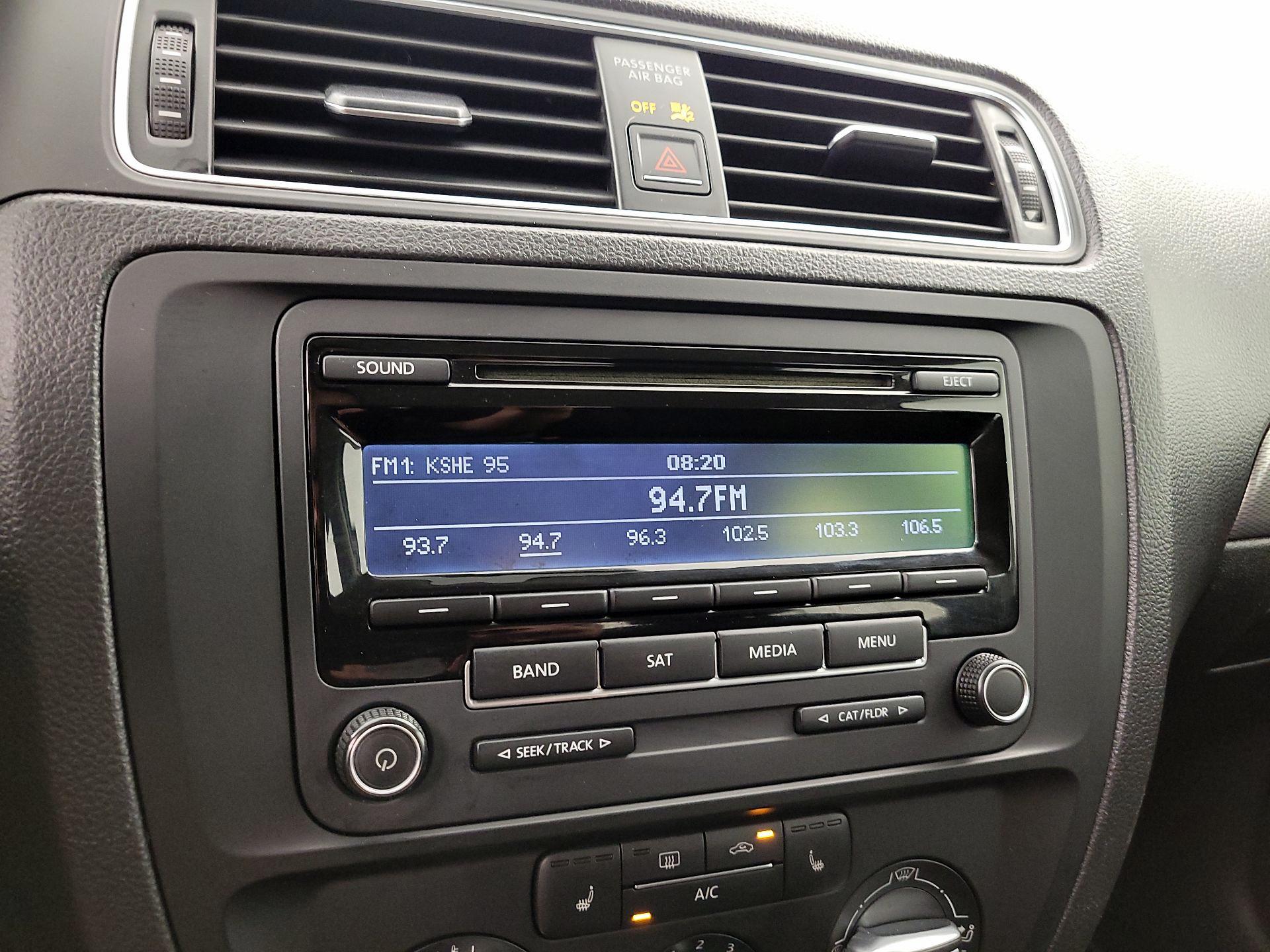 Thumbnail: 2015 Volkswagen Jetta - 14