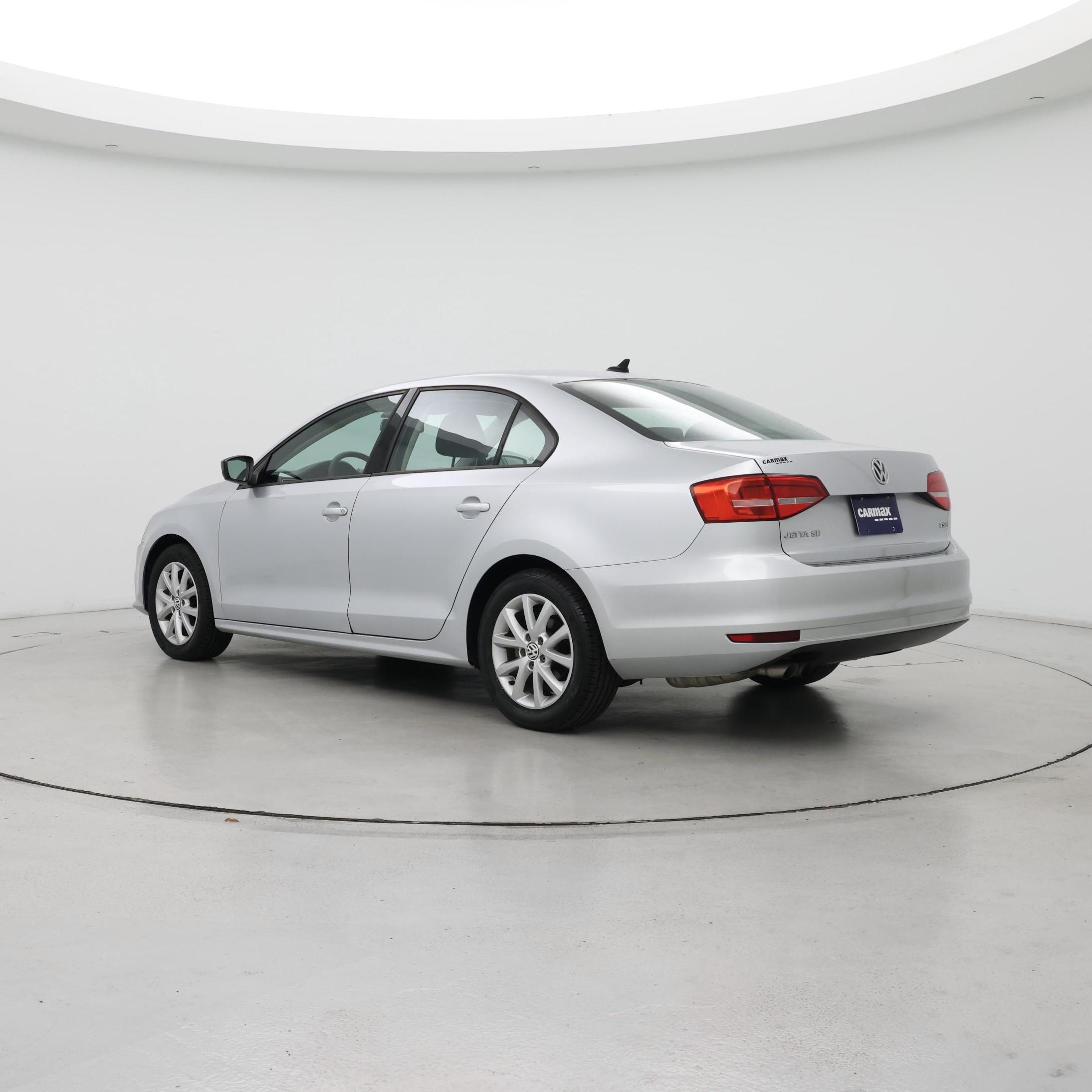 Thumbnail: 2015 Volkswagen Jetta - 2