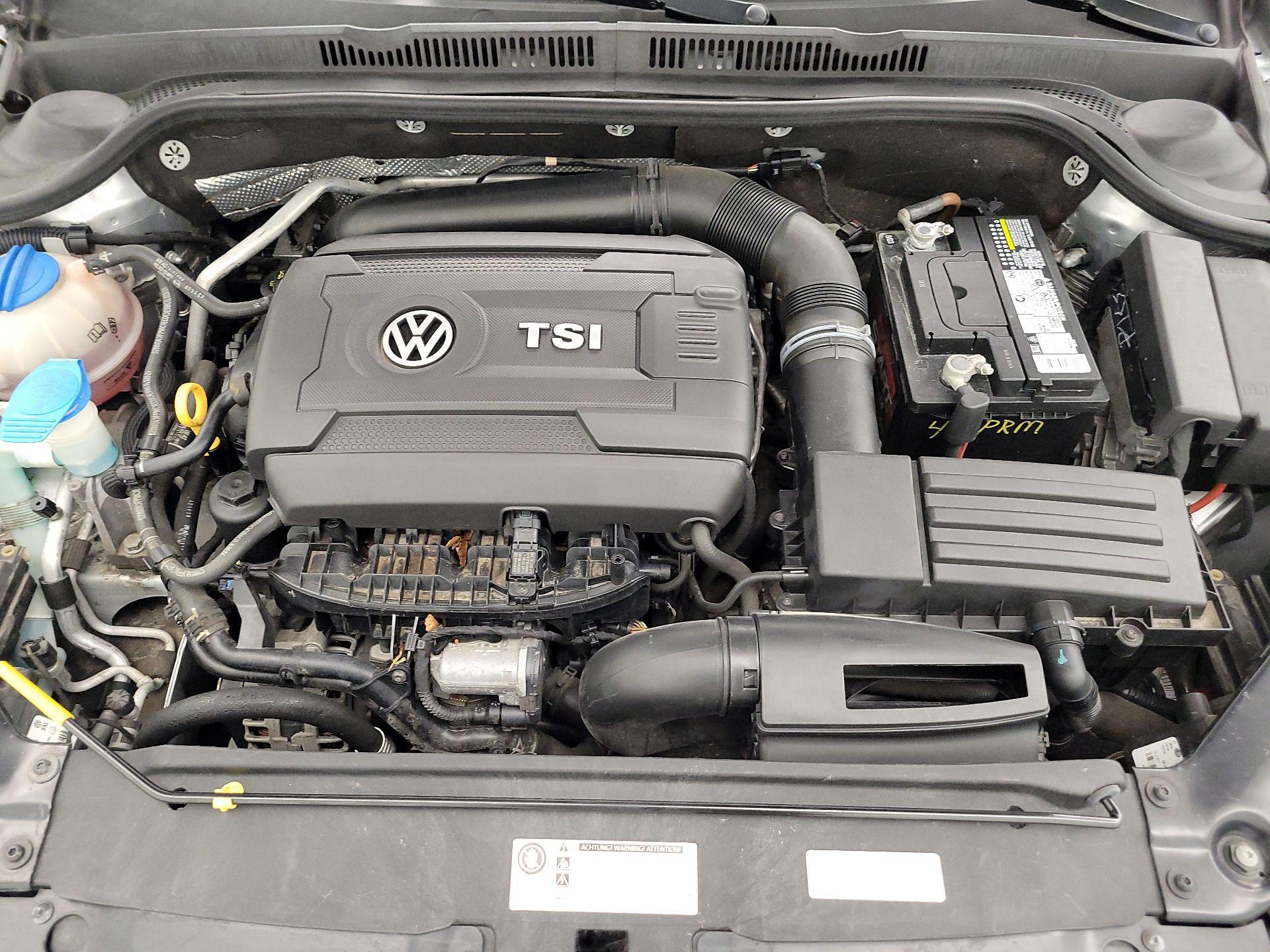 Thumbnail: 2015 Volkswagen Jetta - 20
