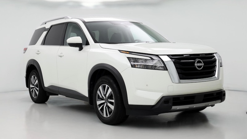 2024 Nissan Pathfinder SL Hero Image