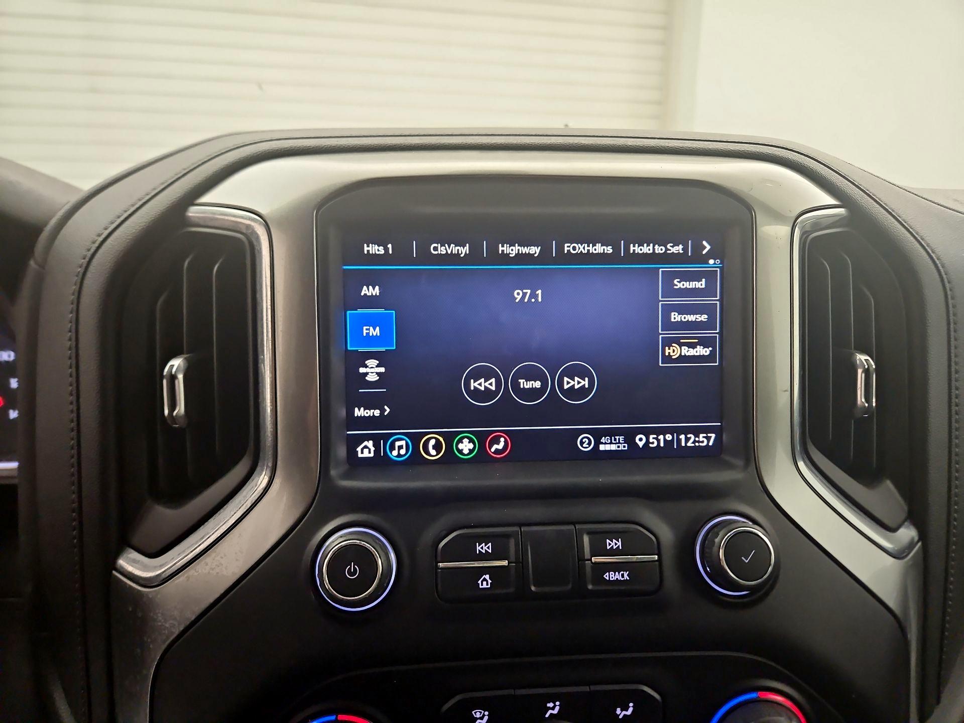 Thumbnail: 2020 Chevrolet Silverado 1500 - 13