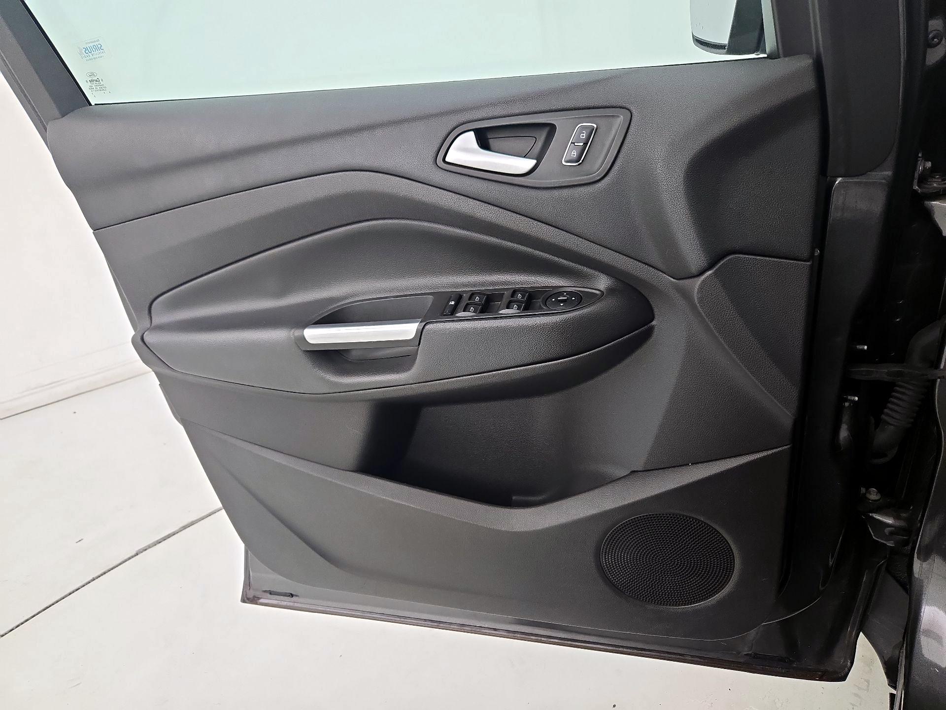 Thumbnail: 2015 Ford Escape - 12