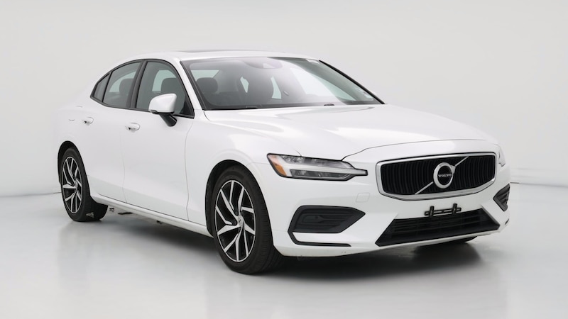 2020 Volvo S60 T6 Momentum Hero Image