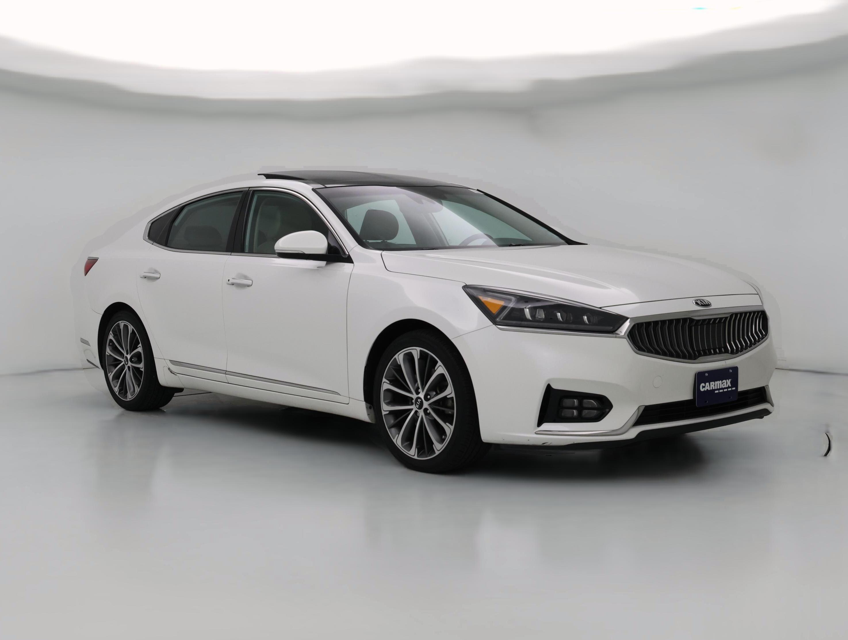 Thumbnail: 2017 Kia Cadenza - 1