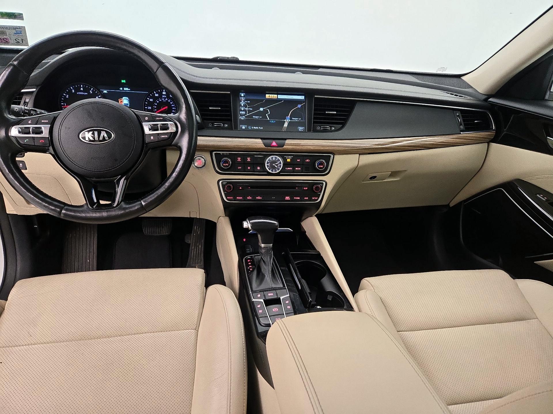 Thumbnail: 2017 Kia Cadenza - 9