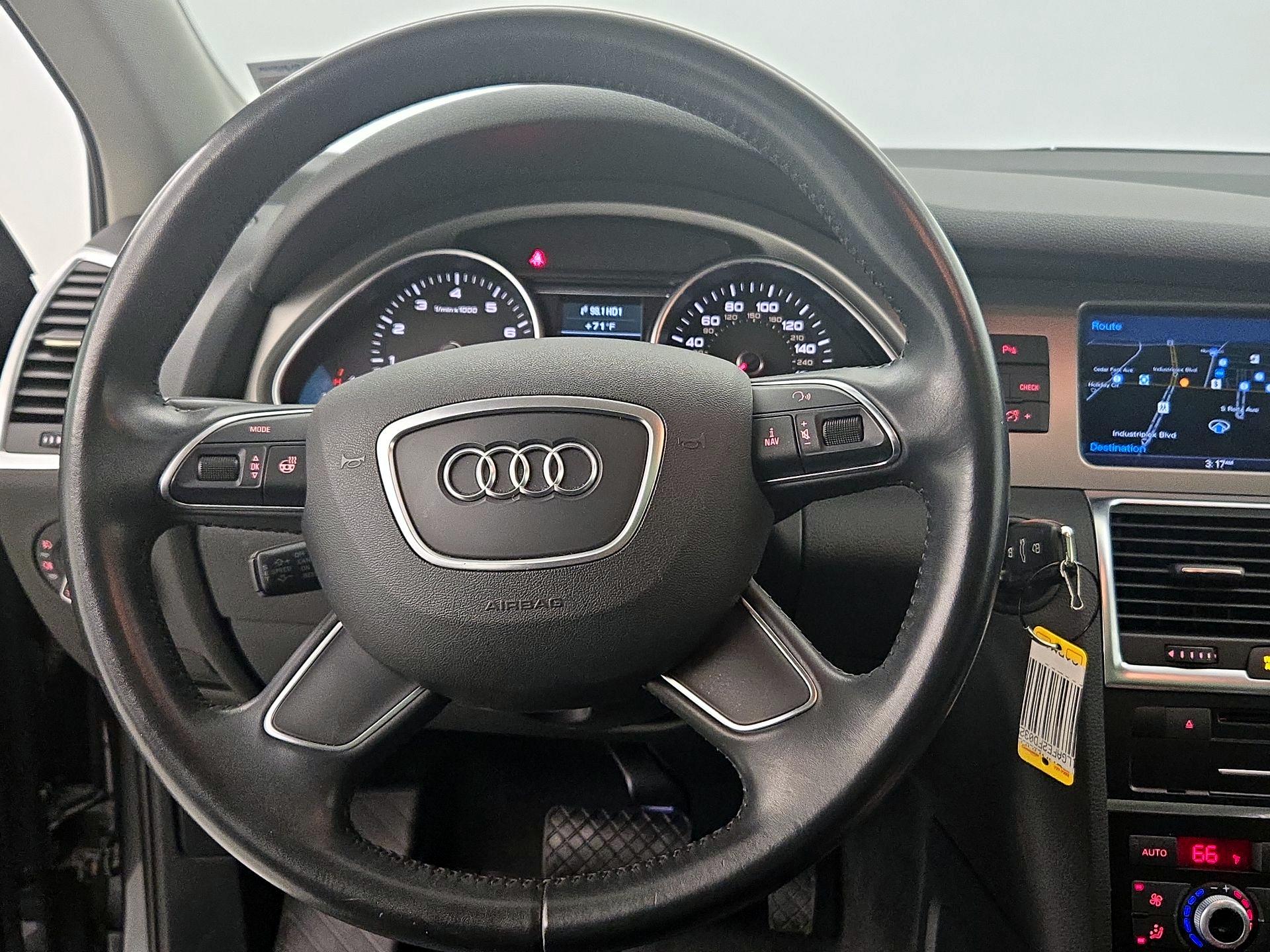 Thumbnail: 2015 Audi Q7 - 10